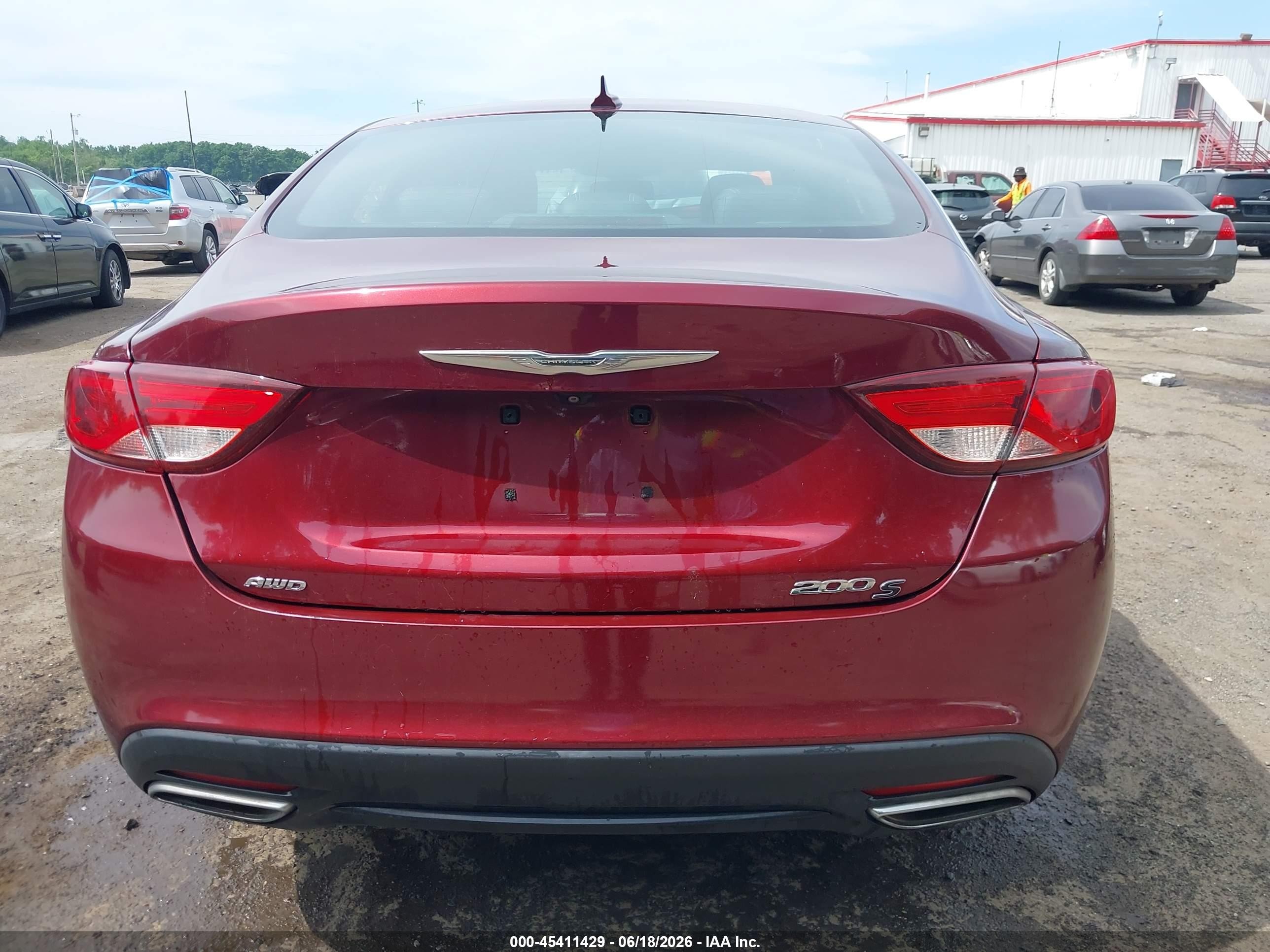 2015 Chrysler 200 S Burgundy vin: 1C3CCCDGXFN644294