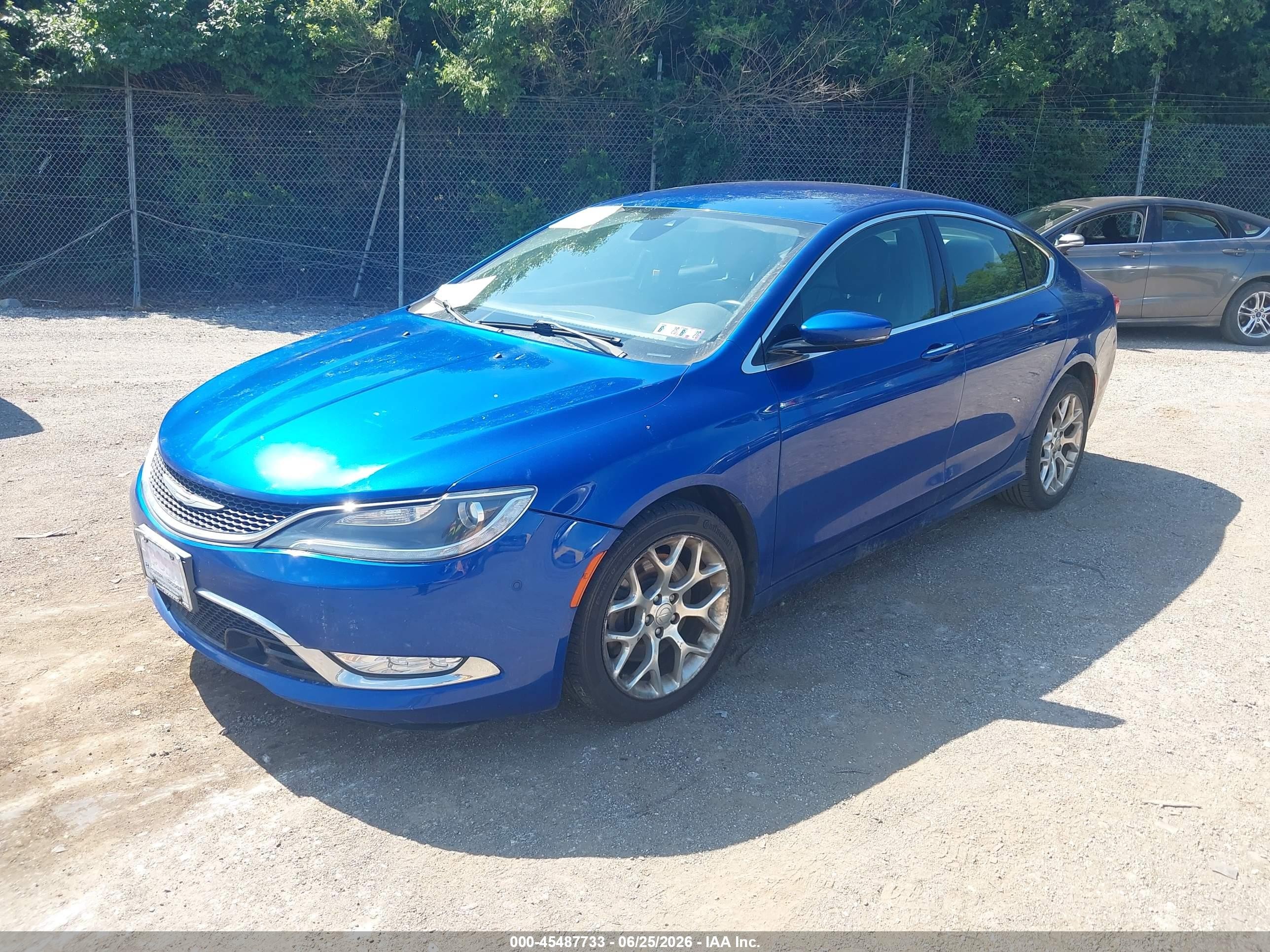2015 Chrysler 200 C Blue vin: 1C3CCCEG0FN523790