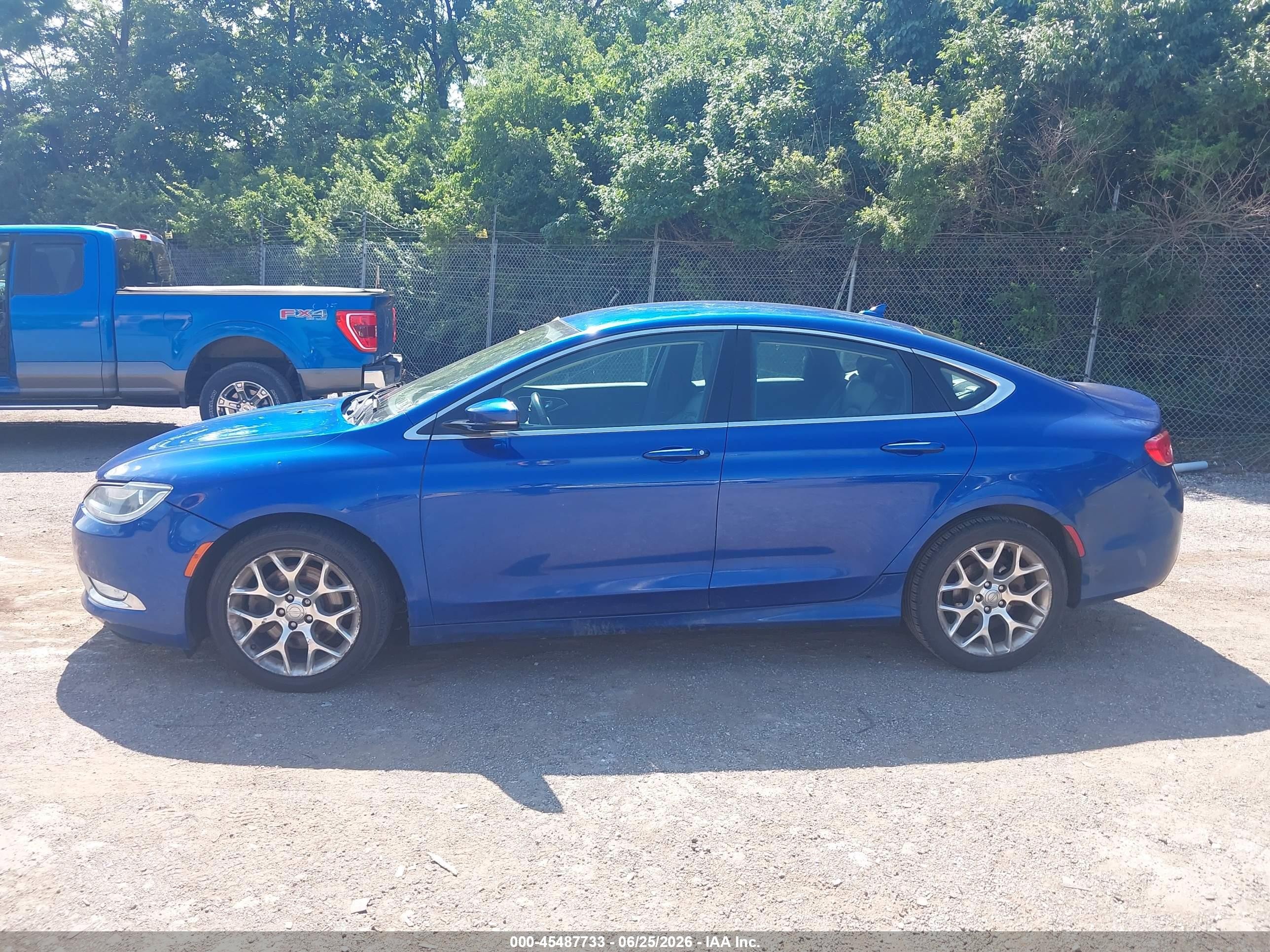 2015 Chrysler 200 C Blue vin: 1C3CCCEG0FN523790