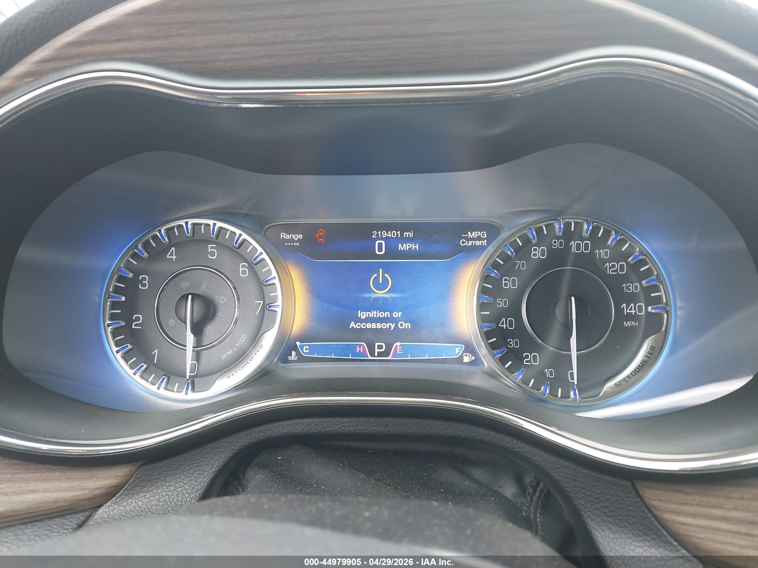 2015 Chrysler 200 C Бордовый vin: 1C3CCCEG1FN589314