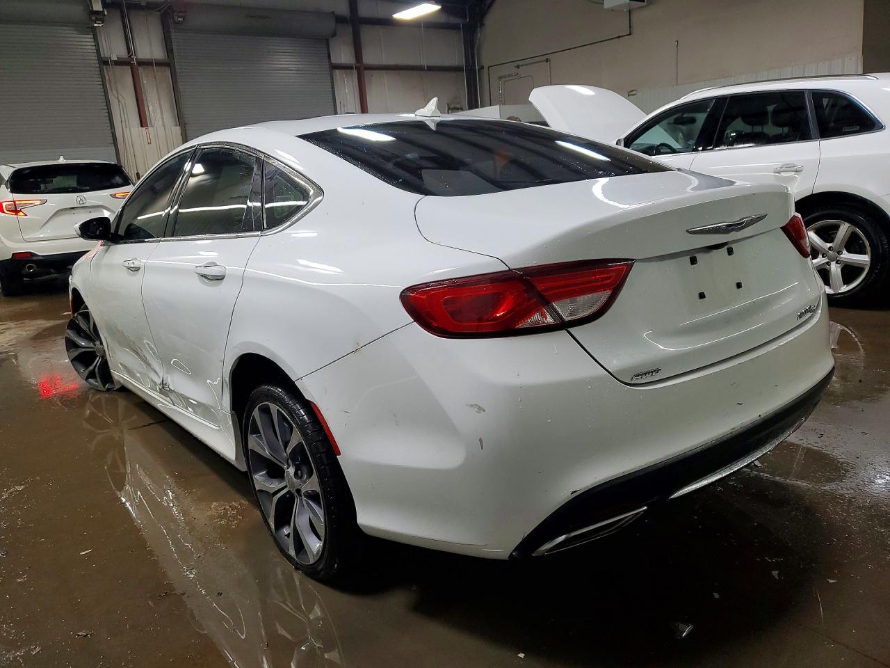 2015 Chrysler 200 C White vin: 1C3CCCEG2FN540087