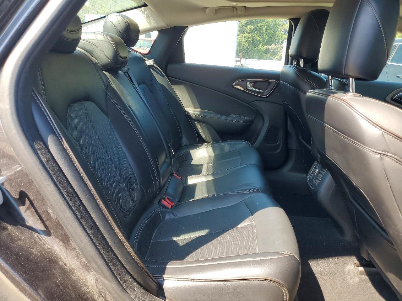 2015 Chrysler 200 C Gray vin: 1C3CCCEG2FN678440