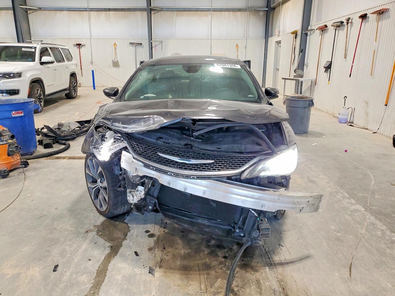 2015 Chrysler 200 C Gray vin: 1C3CCCEG3FN540583