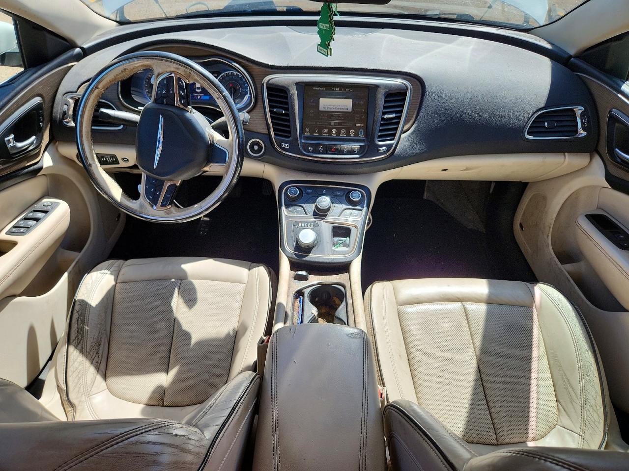2015 Chrysler 200 C White vin: 1C3CCCEG4FN648484