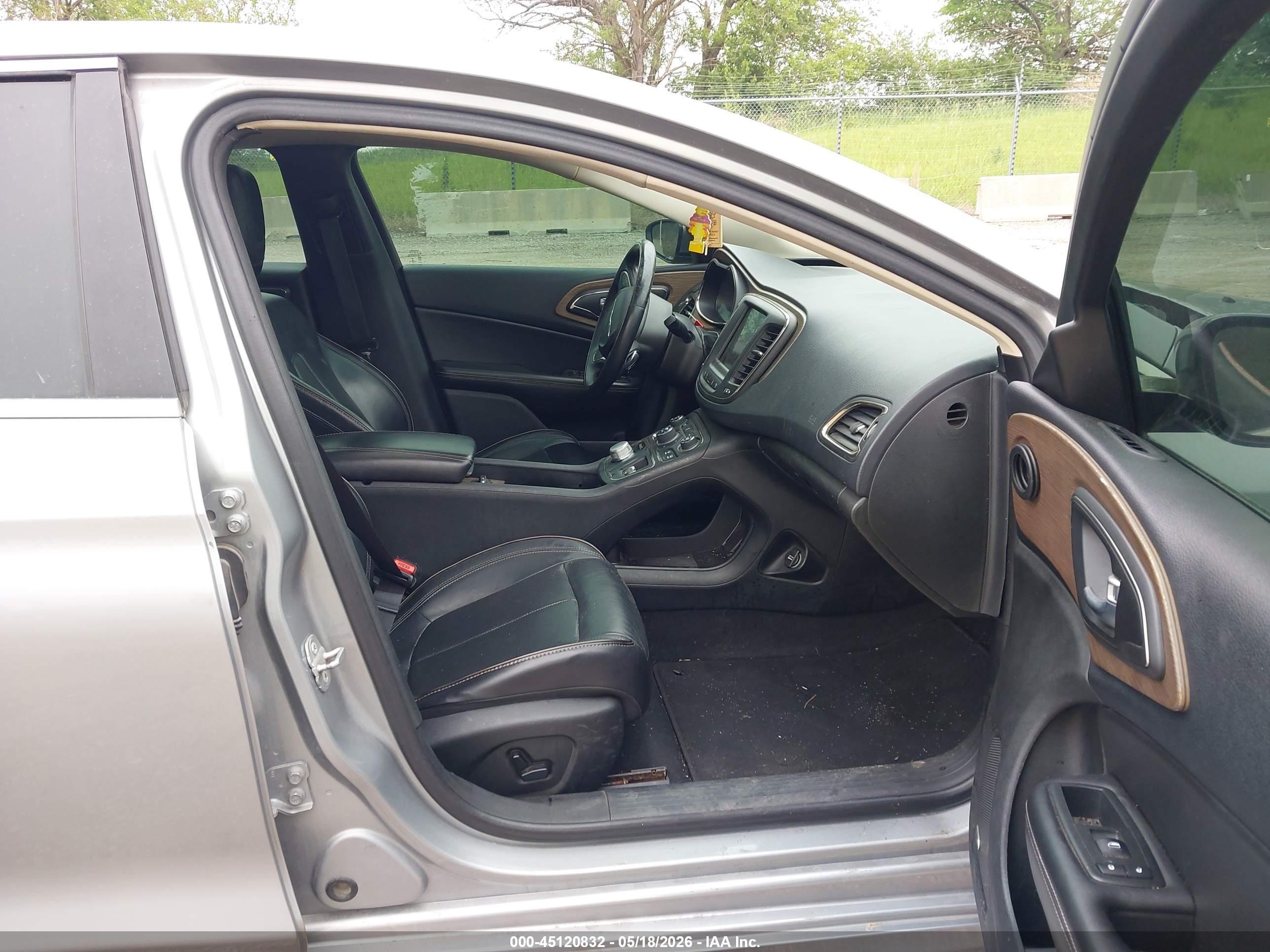 2015 Chrysler 200 C Gray vin: 1C3CCCEG7FN542837