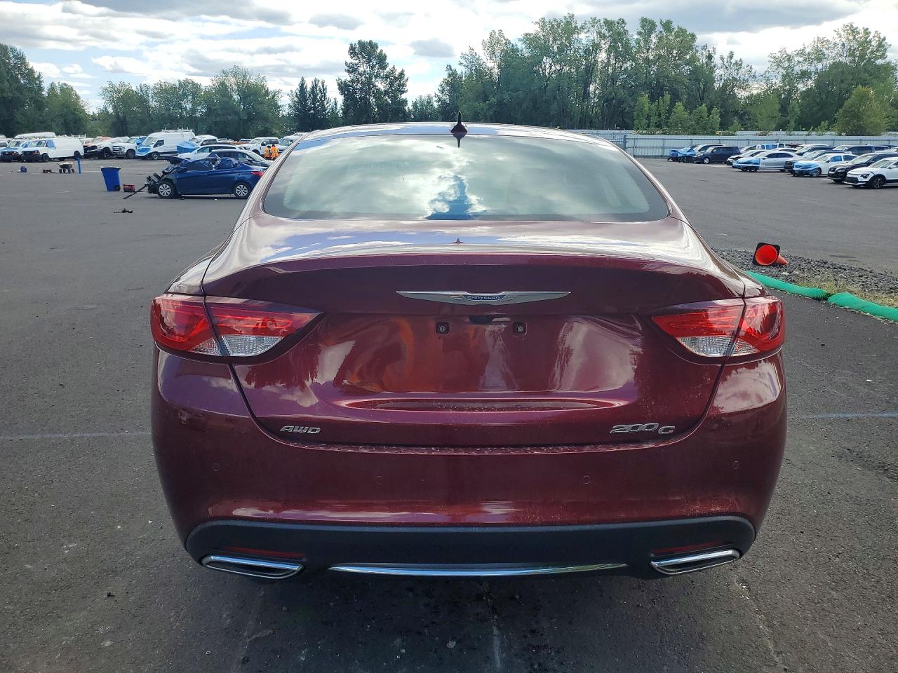 2015 Chrysler 200 C Red vin: 1C3CCCEG7FN551070