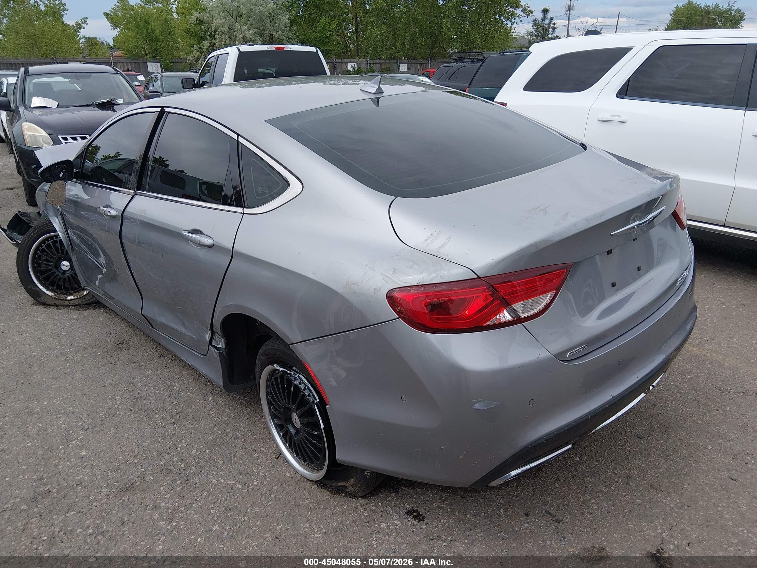 2015 Chrysler 200 C Silver vin: 1C3CCCEG7FN656790
