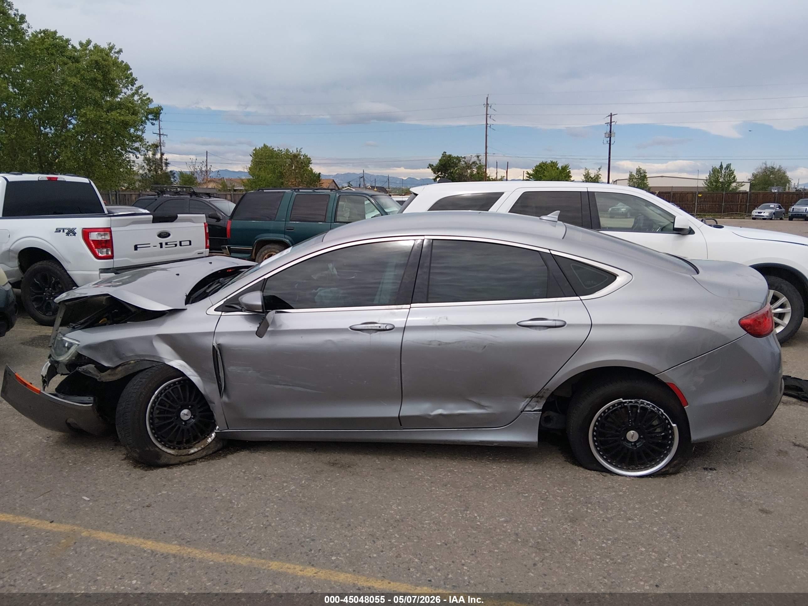 2015 Chrysler 200 C Silver vin: 1C3CCCEG7FN656790