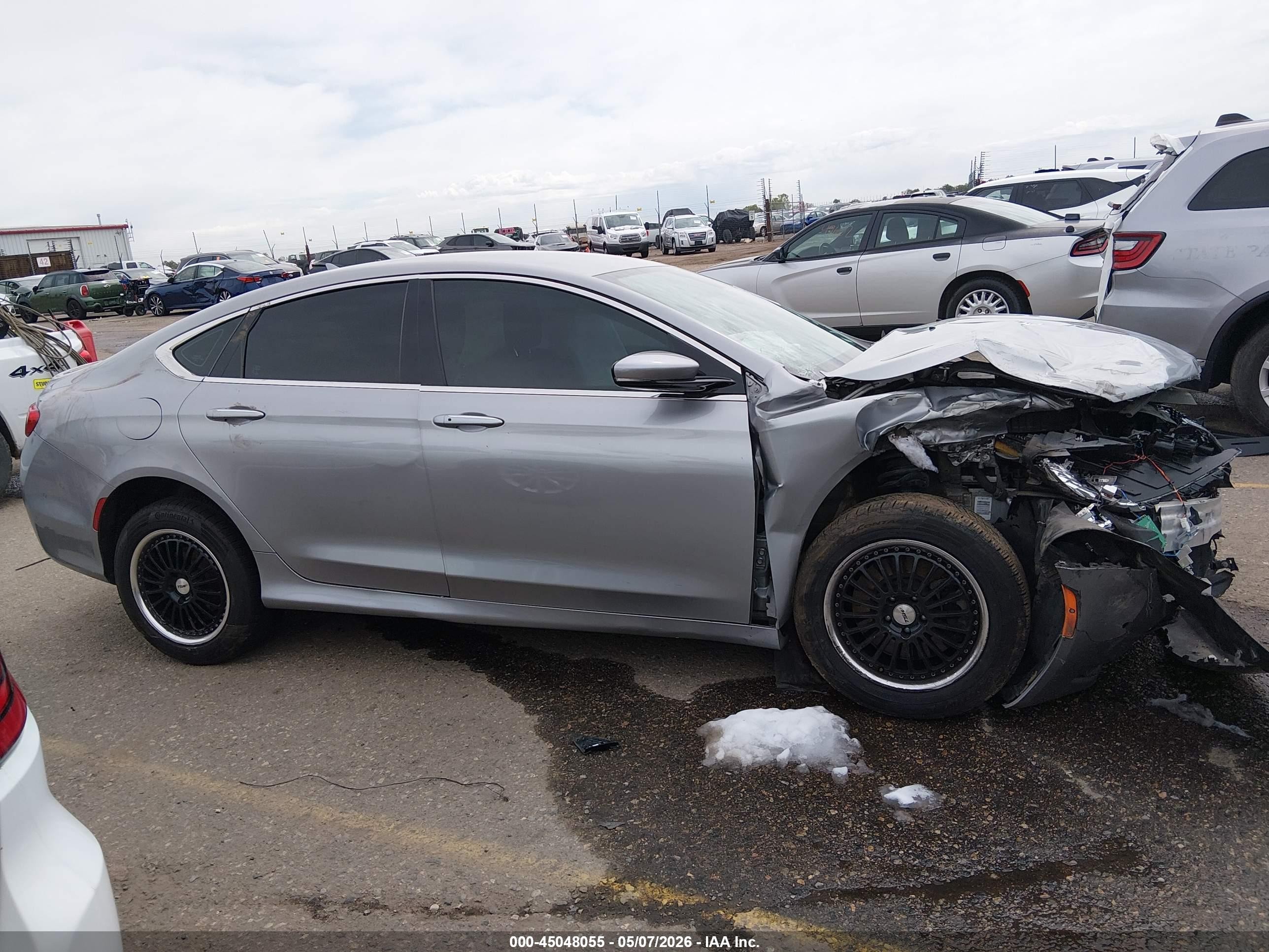 2015 Chrysler 200 C Silver vin: 1C3CCCEG7FN656790
