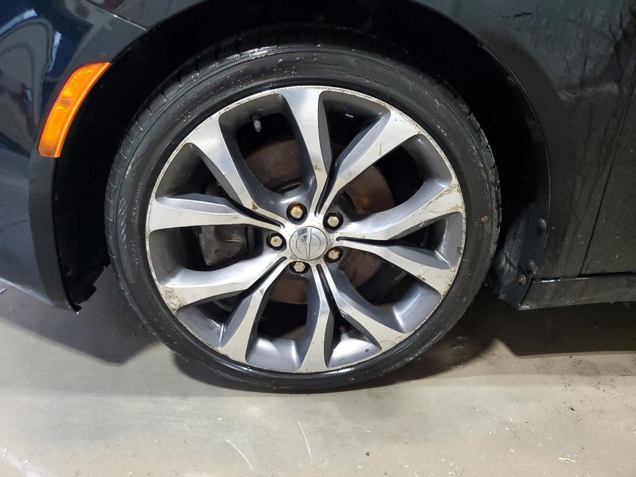 2015 Chrysler 200 C Black vin: 1C3CCCEG8FN550994 Damage: Left Front Wheel, Curb Rash, > 12 Inches