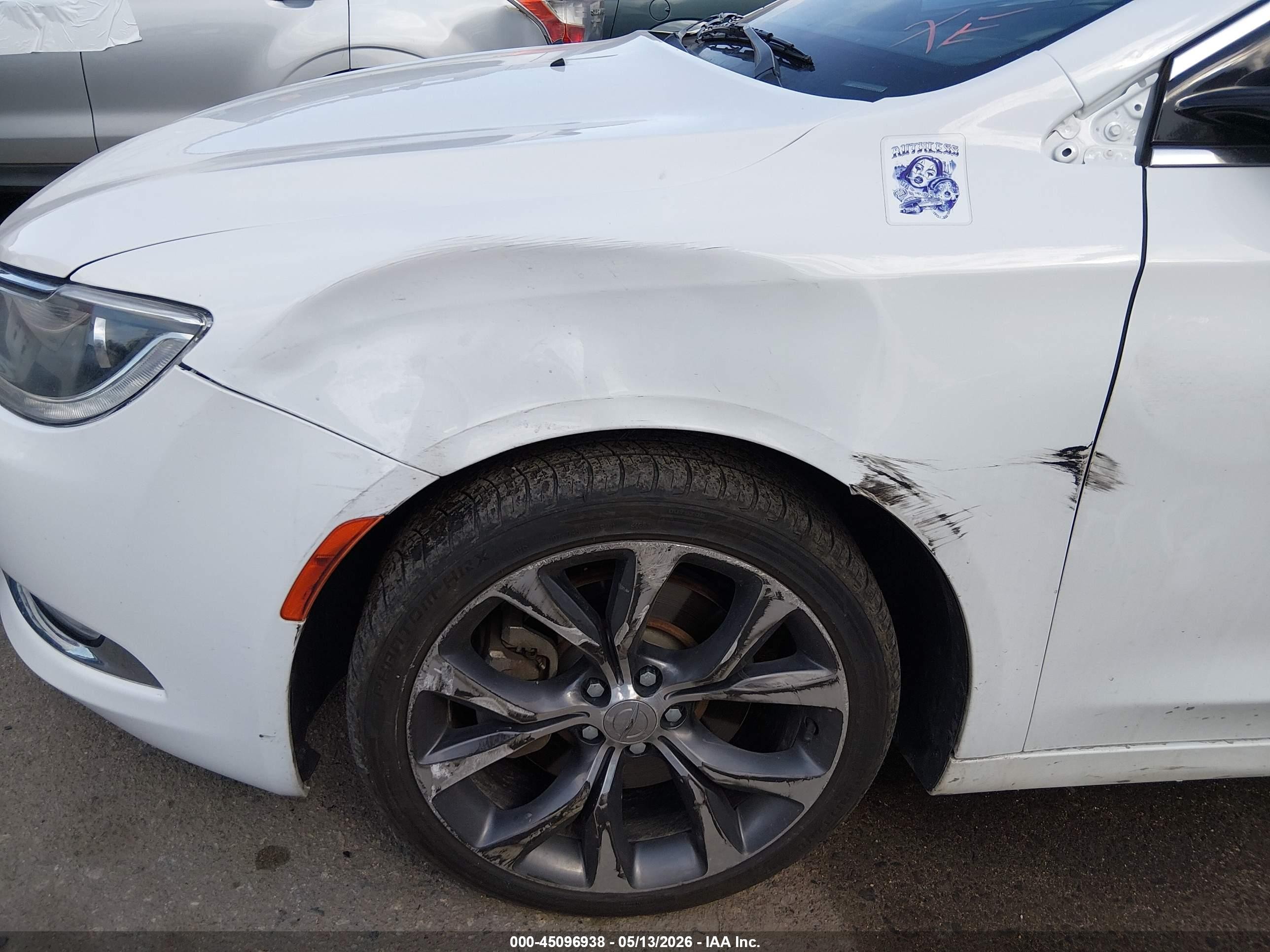 2015 Chrysler 200 C White vin: 1C3CCCEG8FN563373