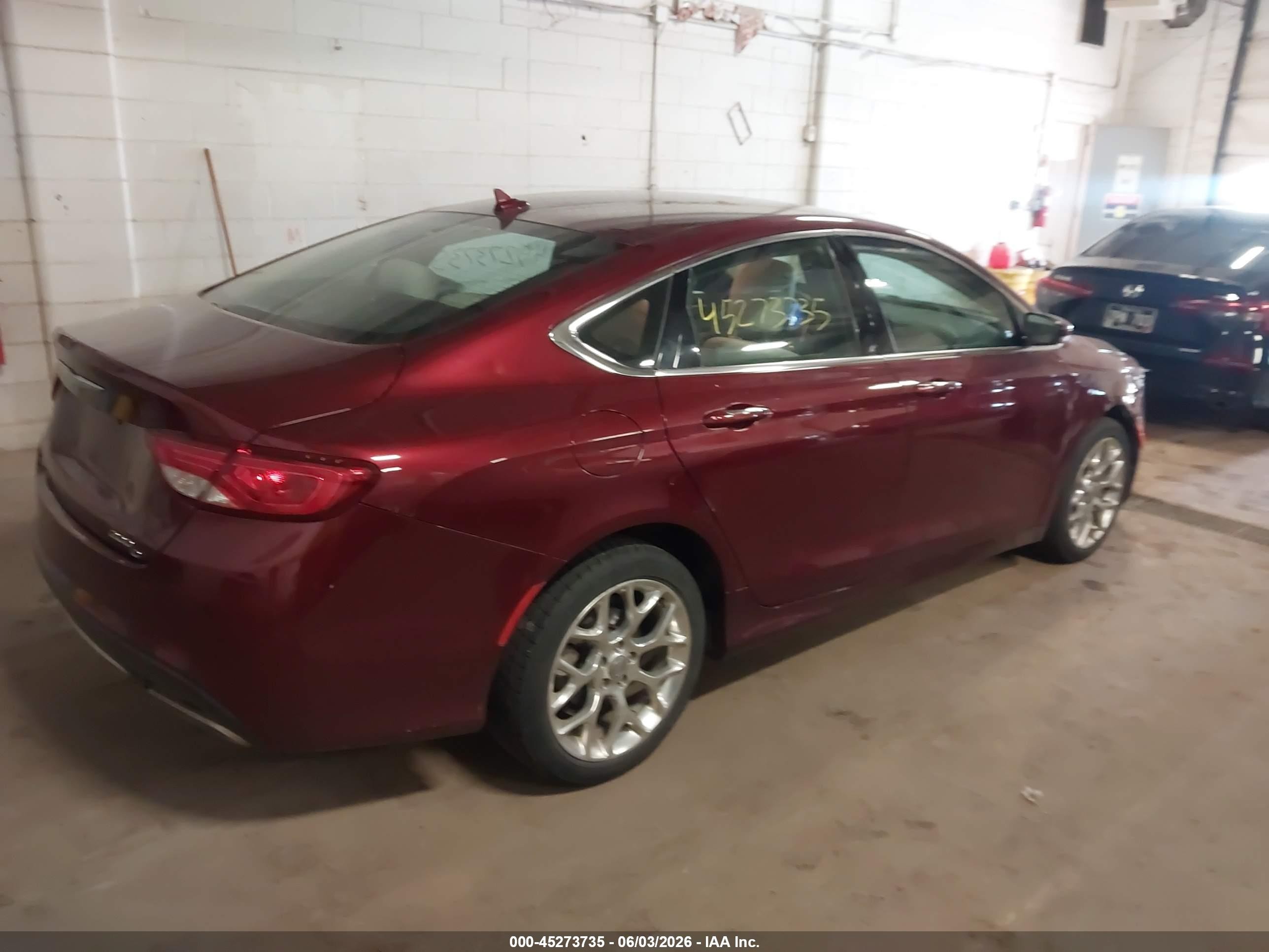 2015 Chrysler 200 C Burgundy vin: 1C3CCCEG9FN592994