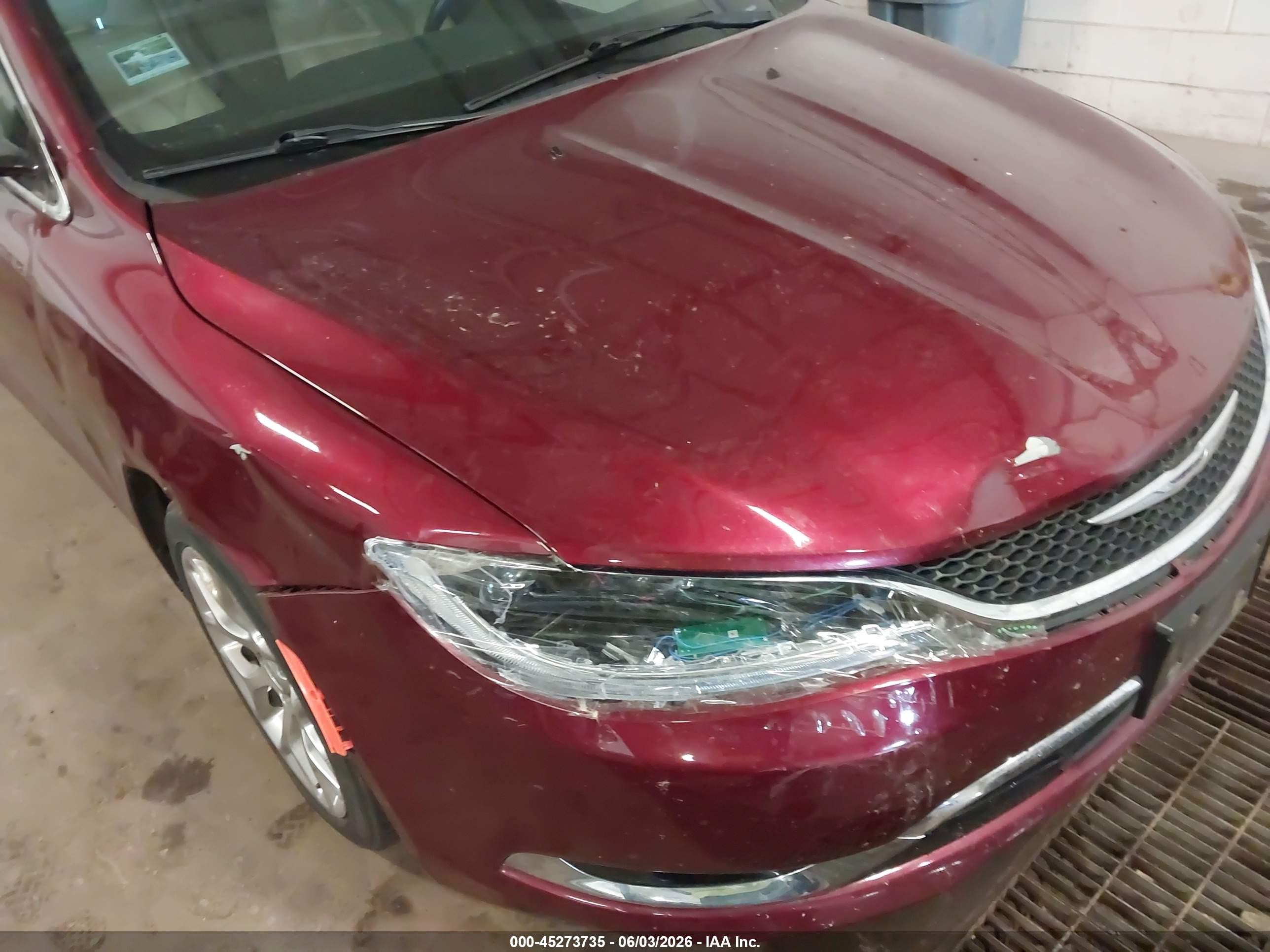 2015 Chrysler 200 C Burgundy vin: 1C3CCCEG9FN592994