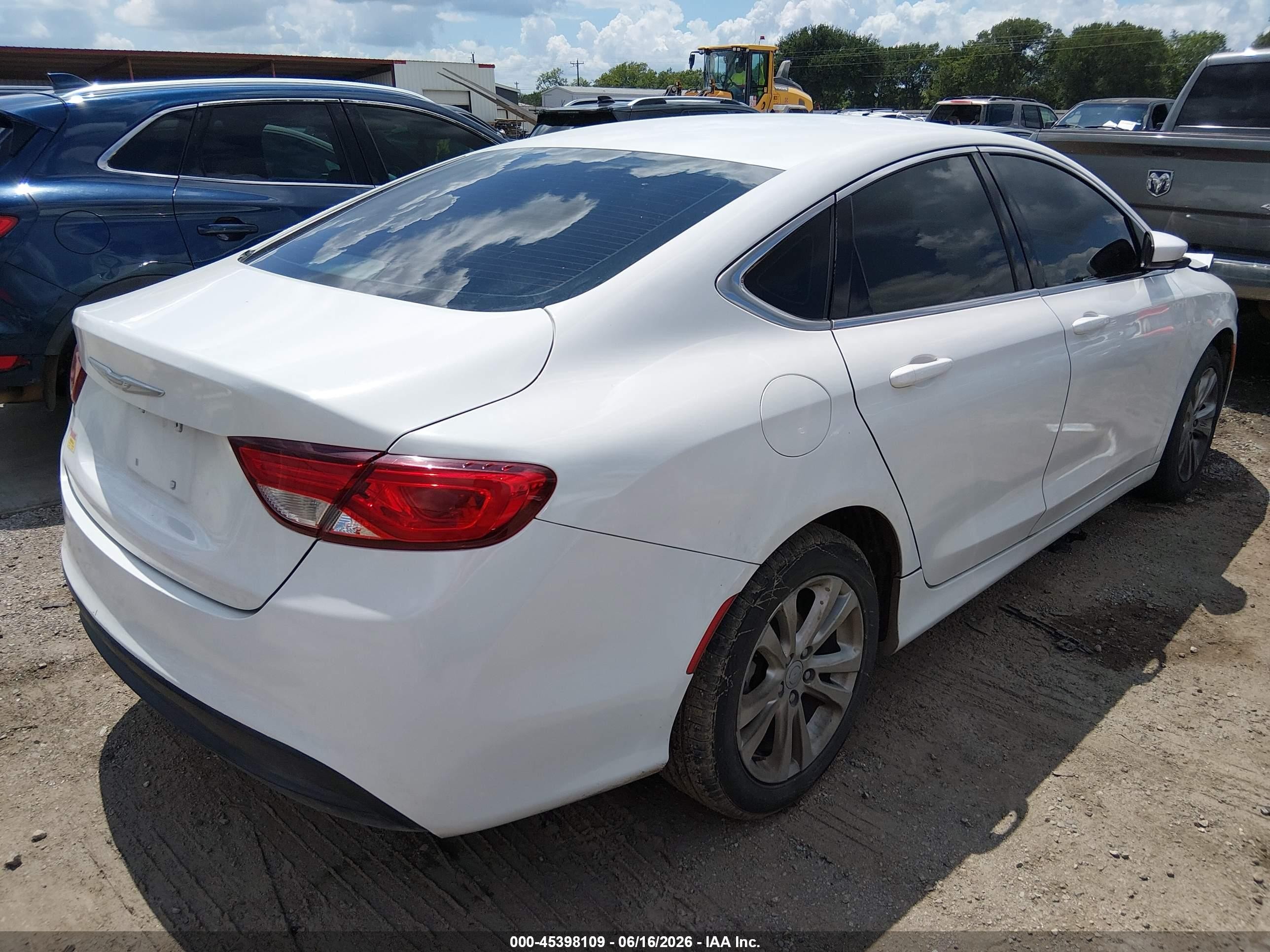 2015 Chrysler 200 Lx Белый vin: 1C3CCCFB3FN549741