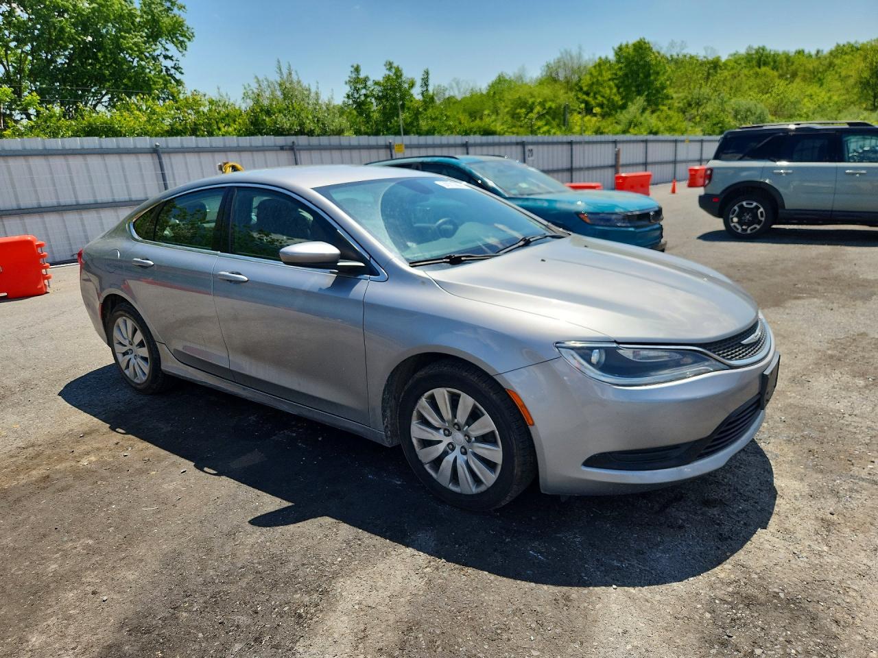 2016 Chrysler 200 Lx Silver vin: 1C3CCCFB6GN183999