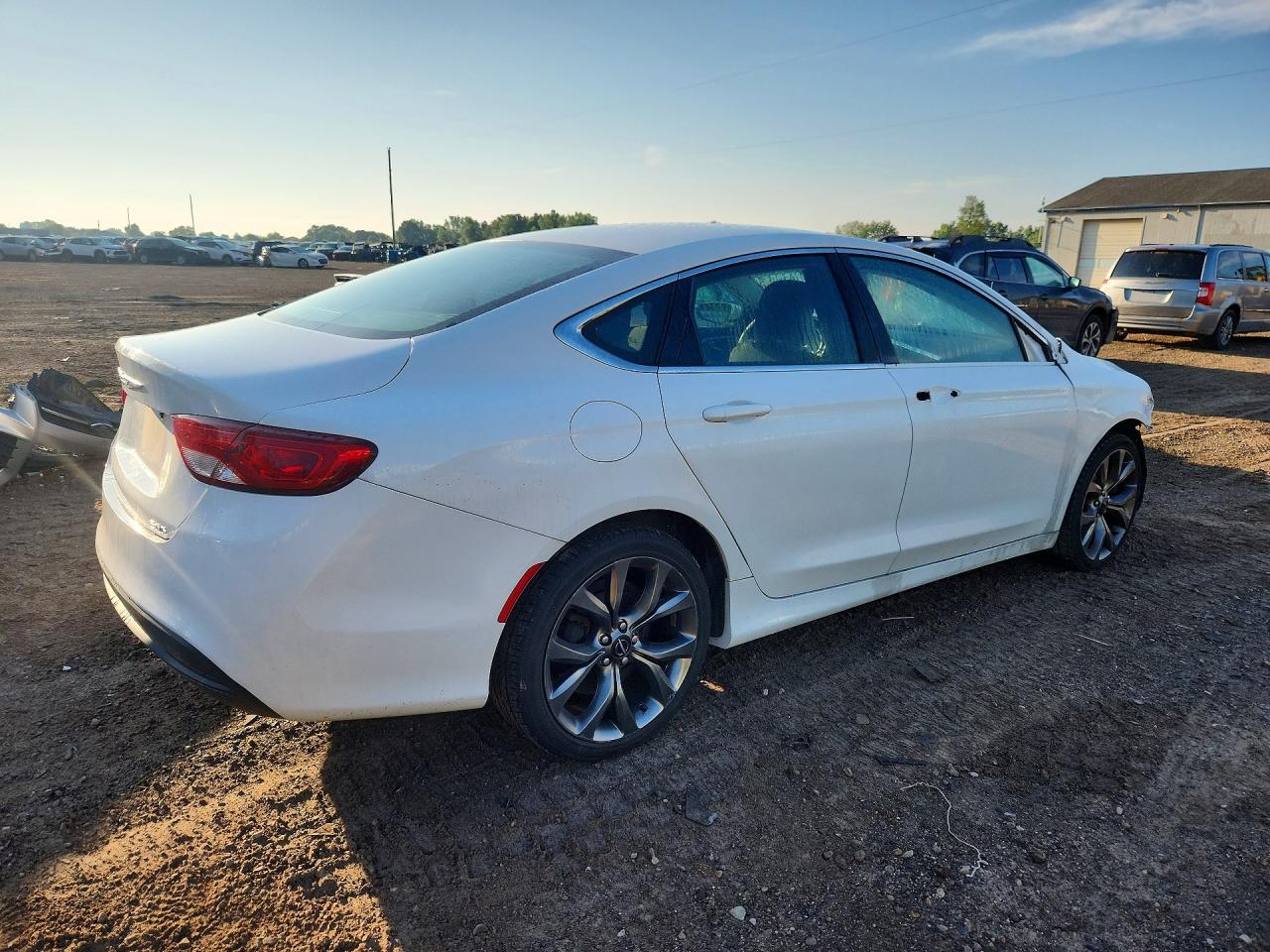 2015 Chrysler 200 Lx White vin: 1C3CCCFB9FN622238