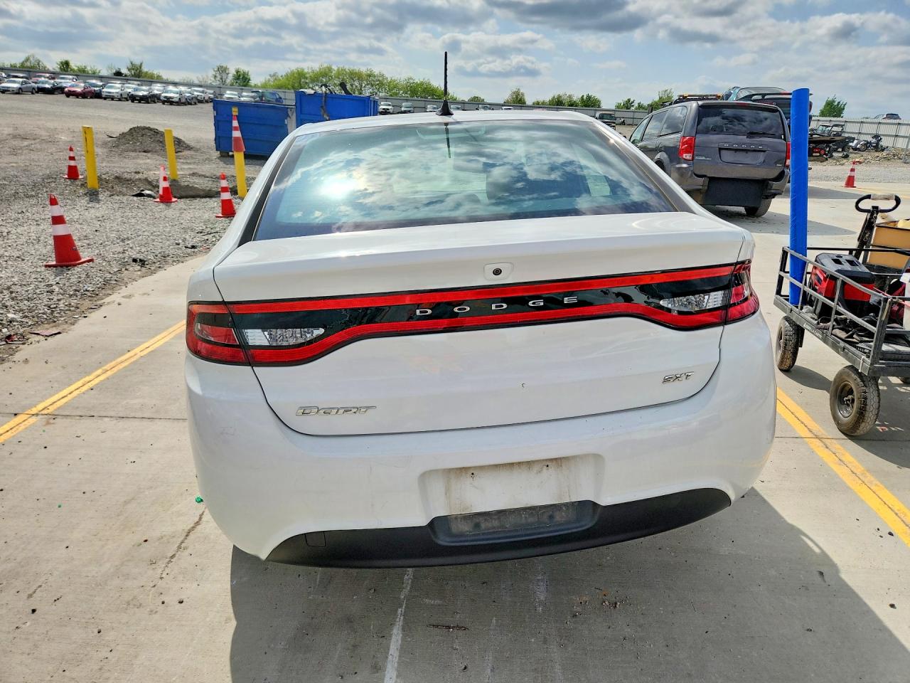 2013 Dodge Dart Sxt White vin: 1C3CDFBA3DD182497