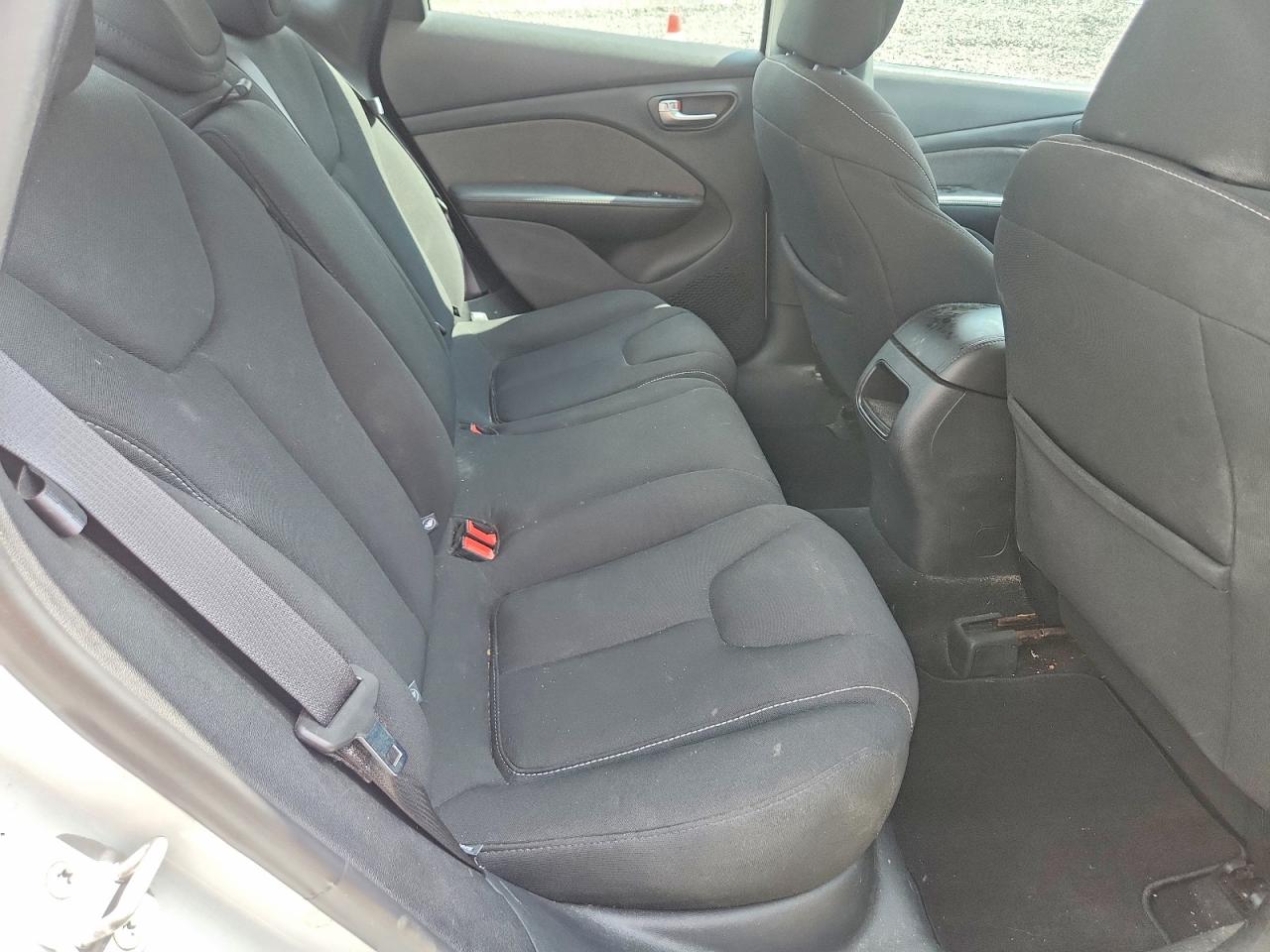 2013 Dodge Dart Sxt White vin: 1C3CDFBA3DD182497