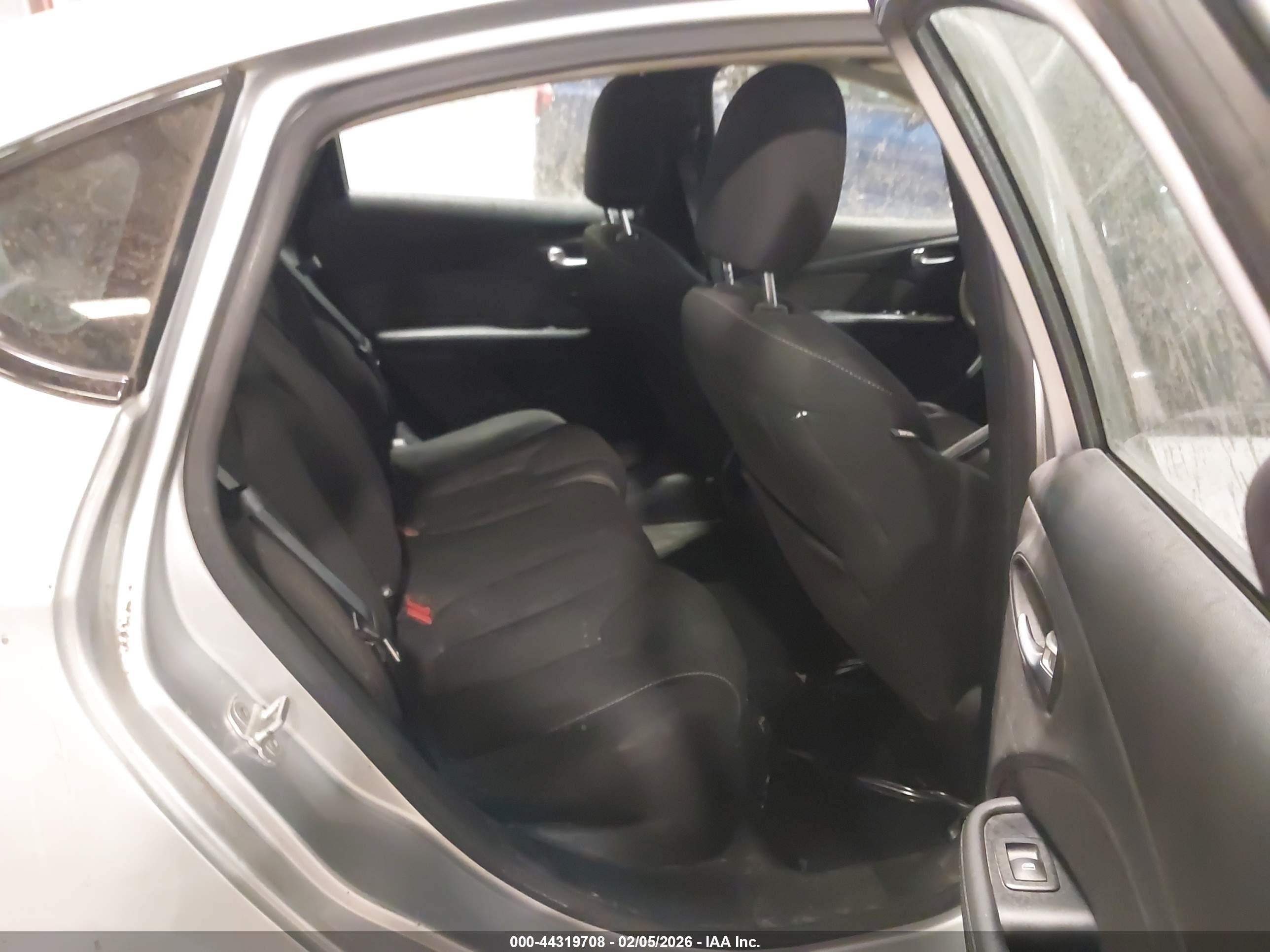 2013 Dodge Dart Sxt Silver vin: 1C3CDFBA4DD301805