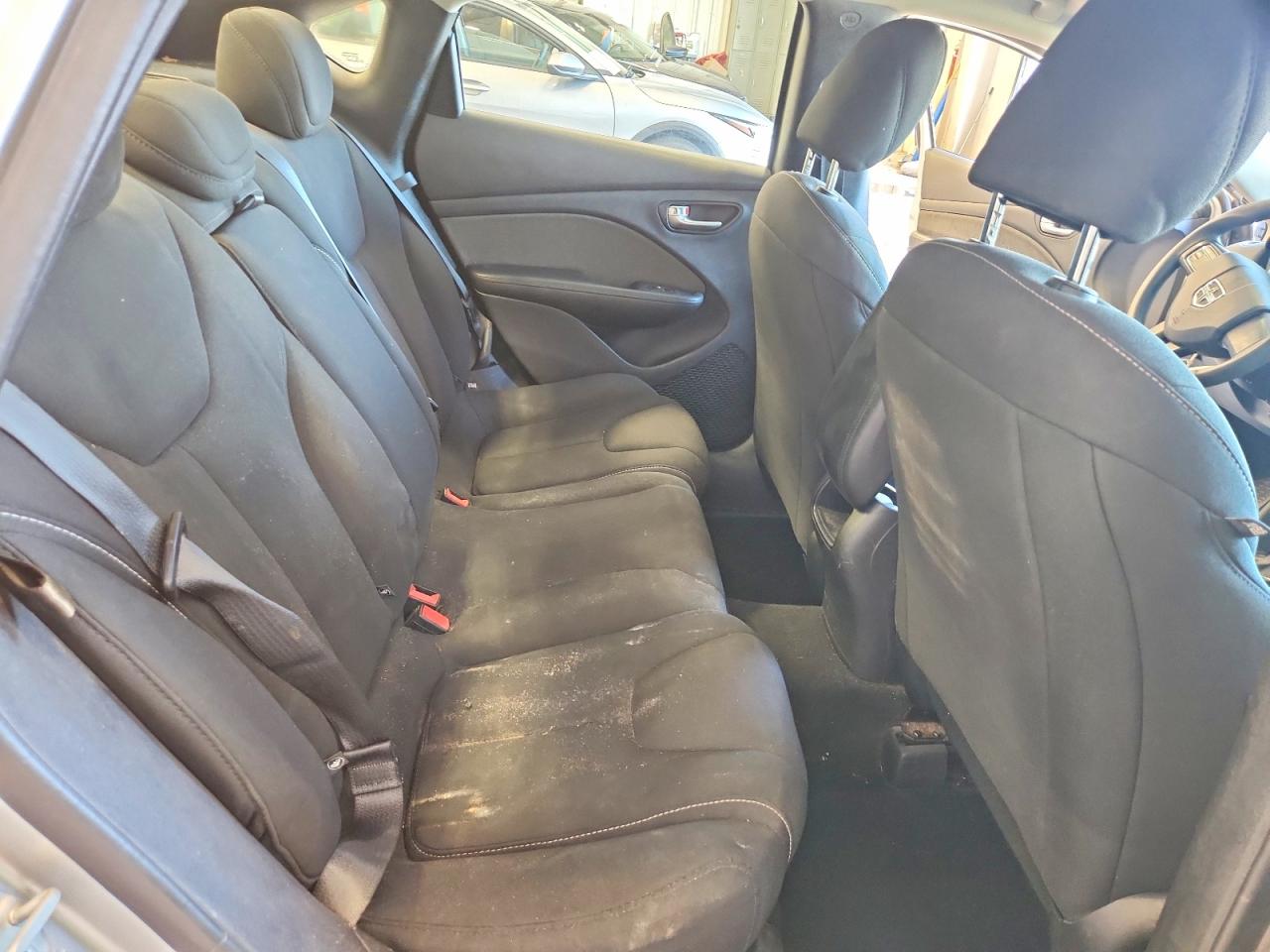 2013 Dodge Dart Sxt Silver vin: 1C3CDFBA8DD318140