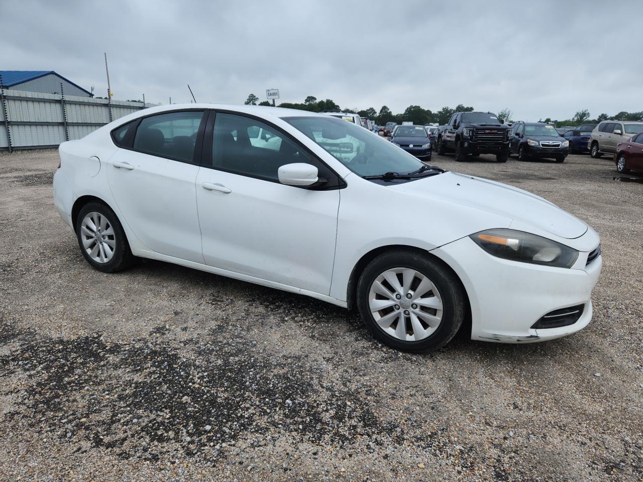 2014 Dodge Dart Sxt White vin: 1C3CDFBB0ED877563 Damage: Front Bumper, Cracked, 1 To 2 Inches