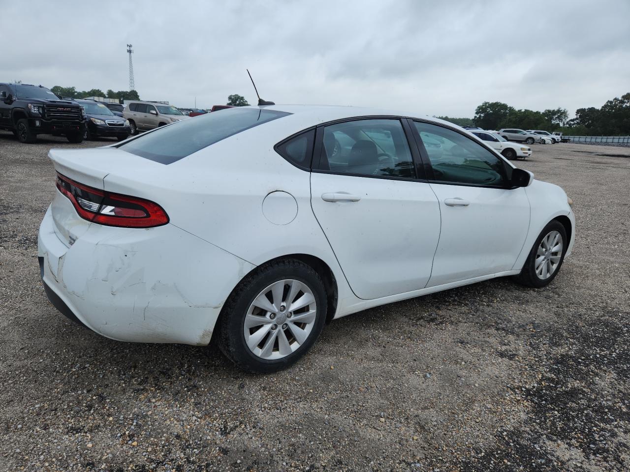 2014 Dodge Dart Sxt White vin: 1C3CDFBB0ED877563 Damage: Right Rear Door, Chipped, 4