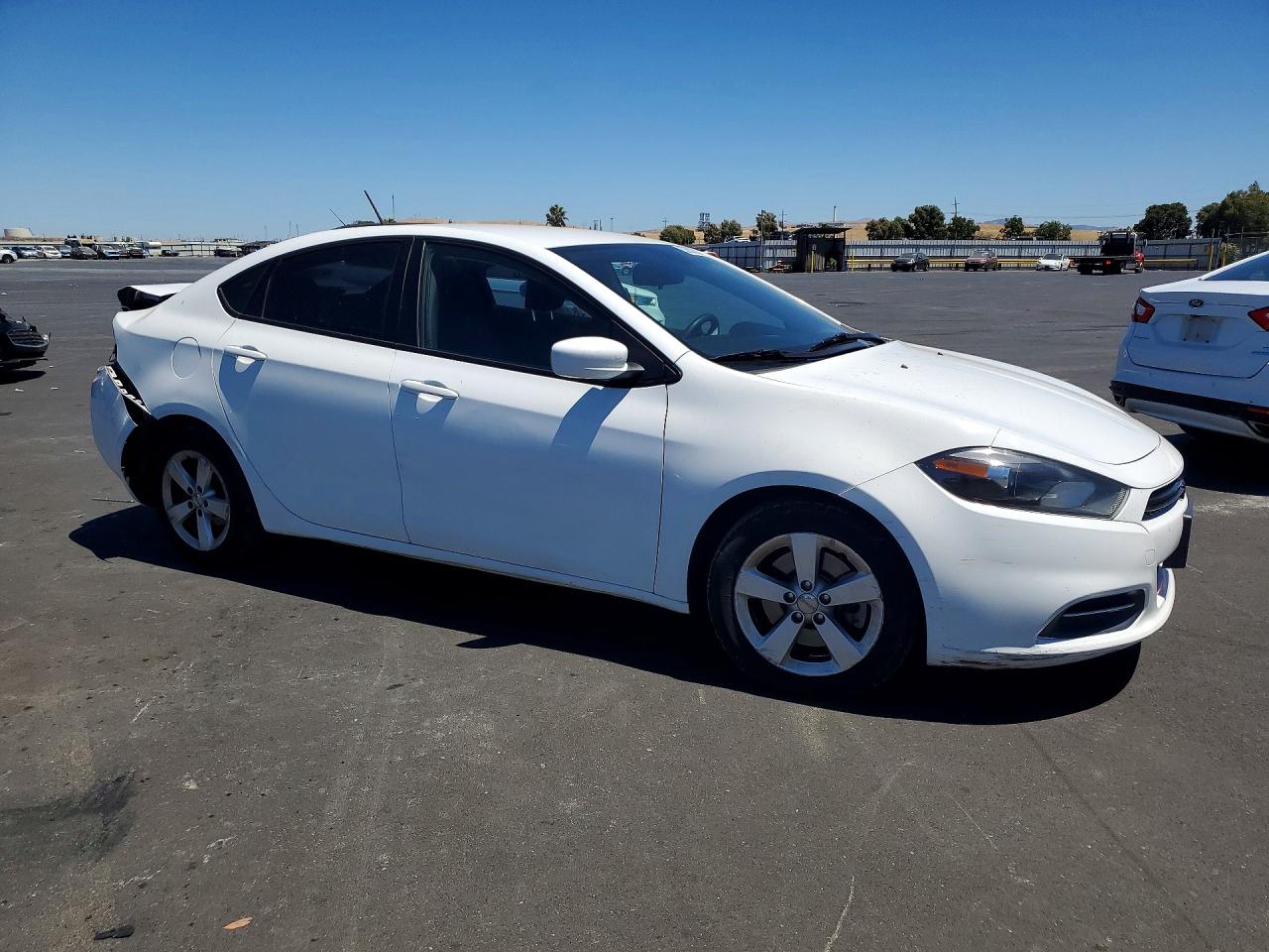 2015 Dodge Dart Sxt Белый vin: 1C3CDFBB1FD211622