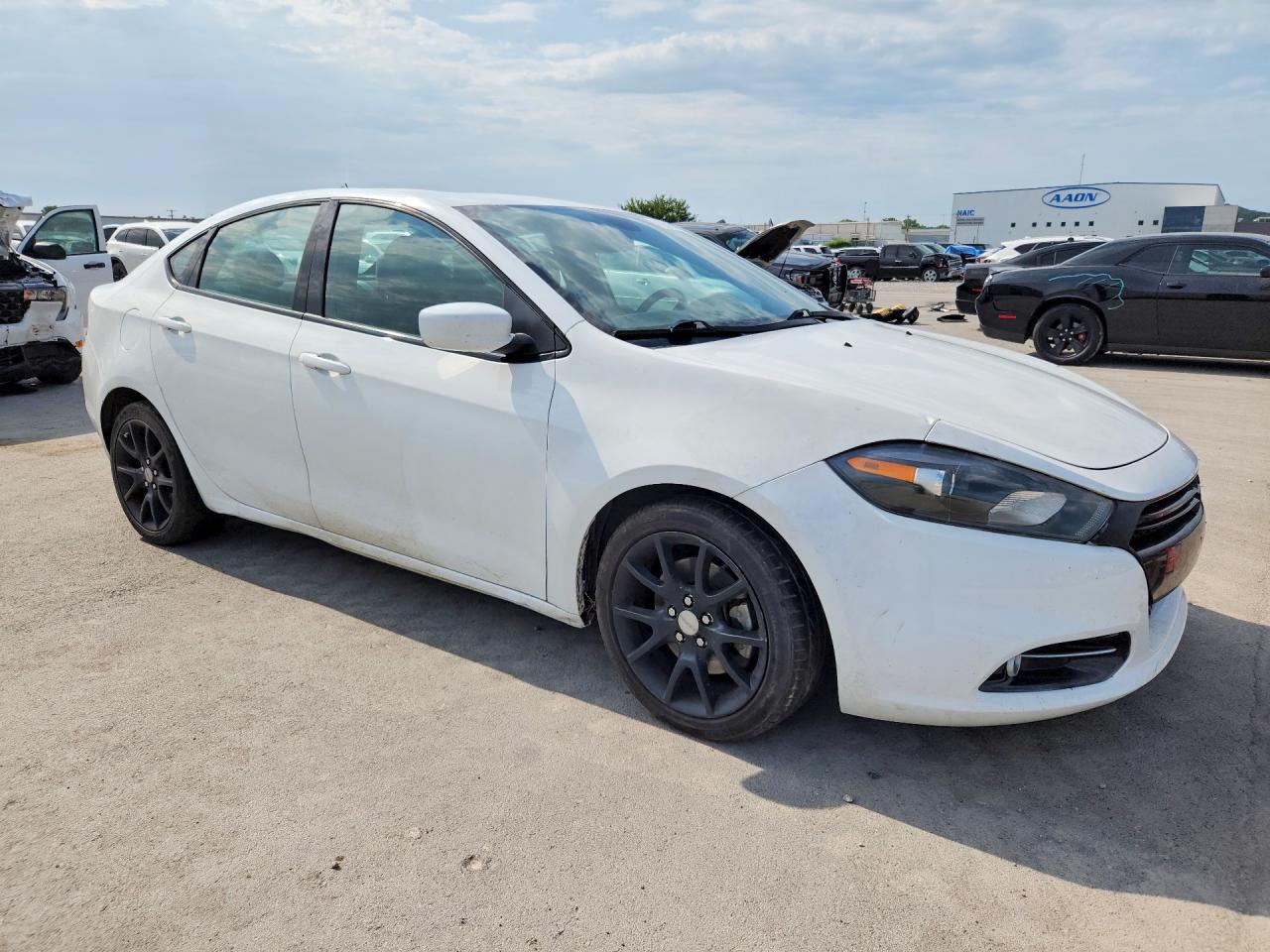 2015 Dodge Dart Sxt Белый vin: 1C3CDFBB2FD116423