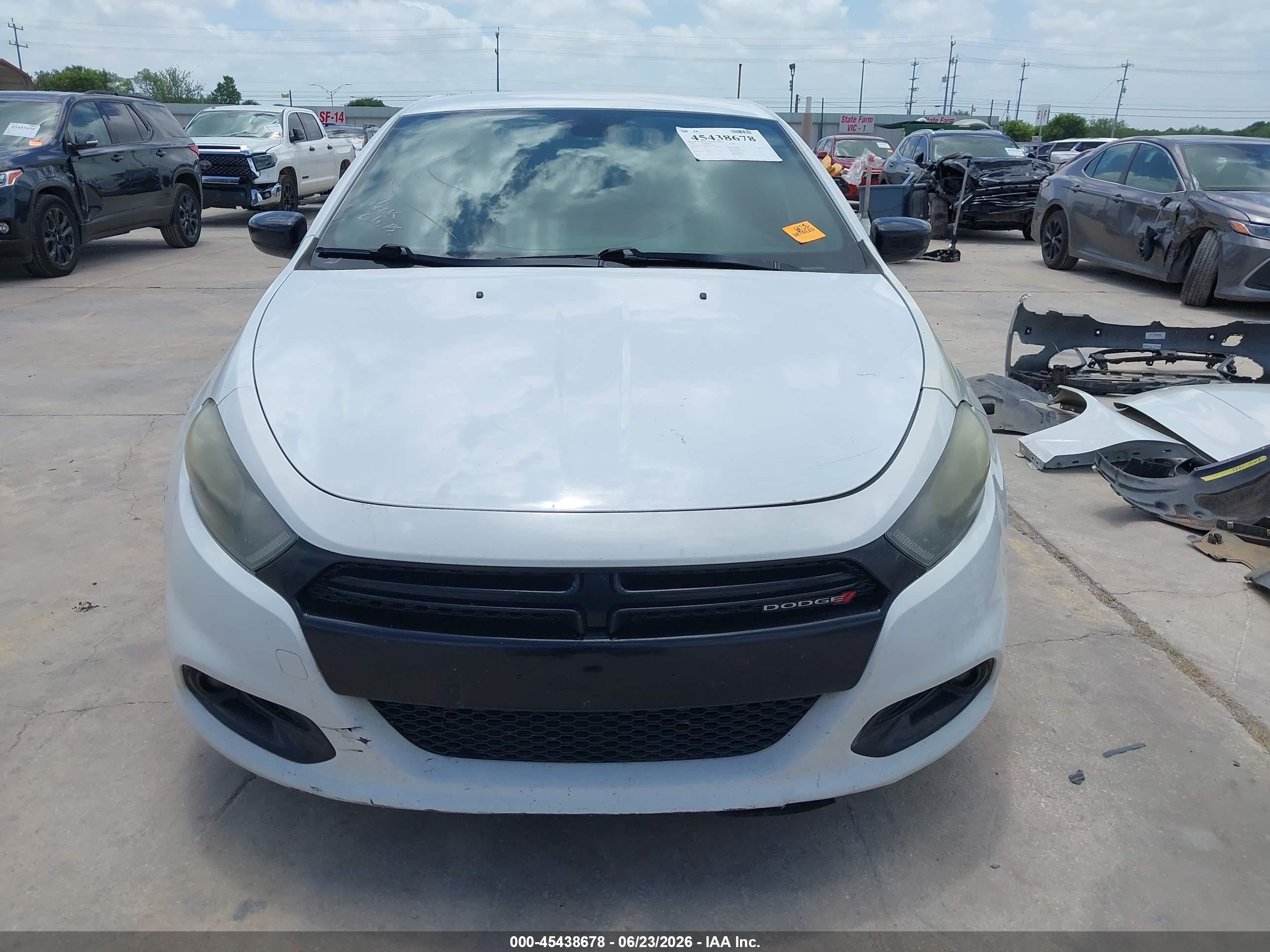 2015 Dodge Dart Sxt White vin: 1C3CDFBB2FD146599