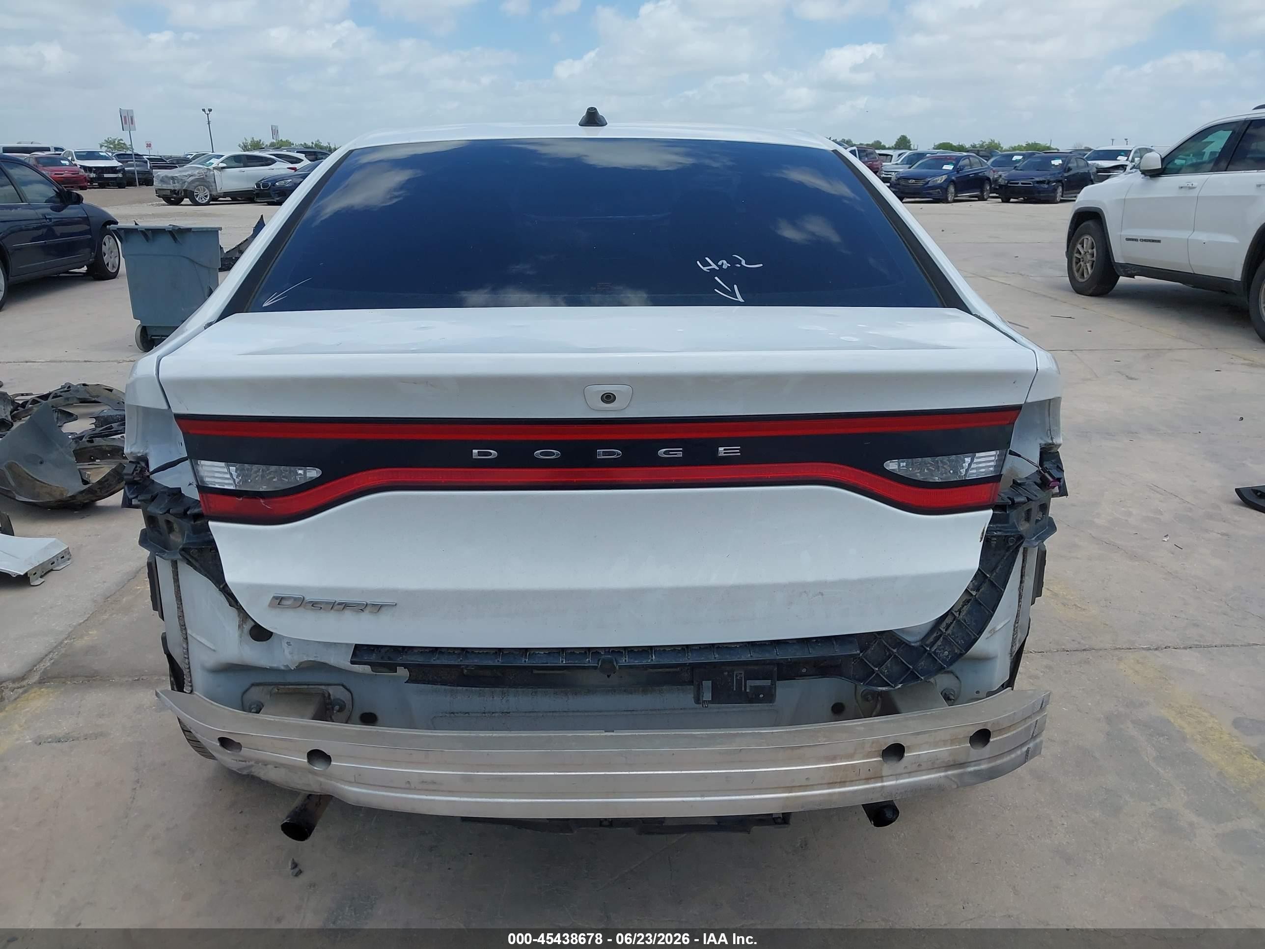 2015 Dodge Dart Sxt White vin: 1C3CDFBB2FD146599