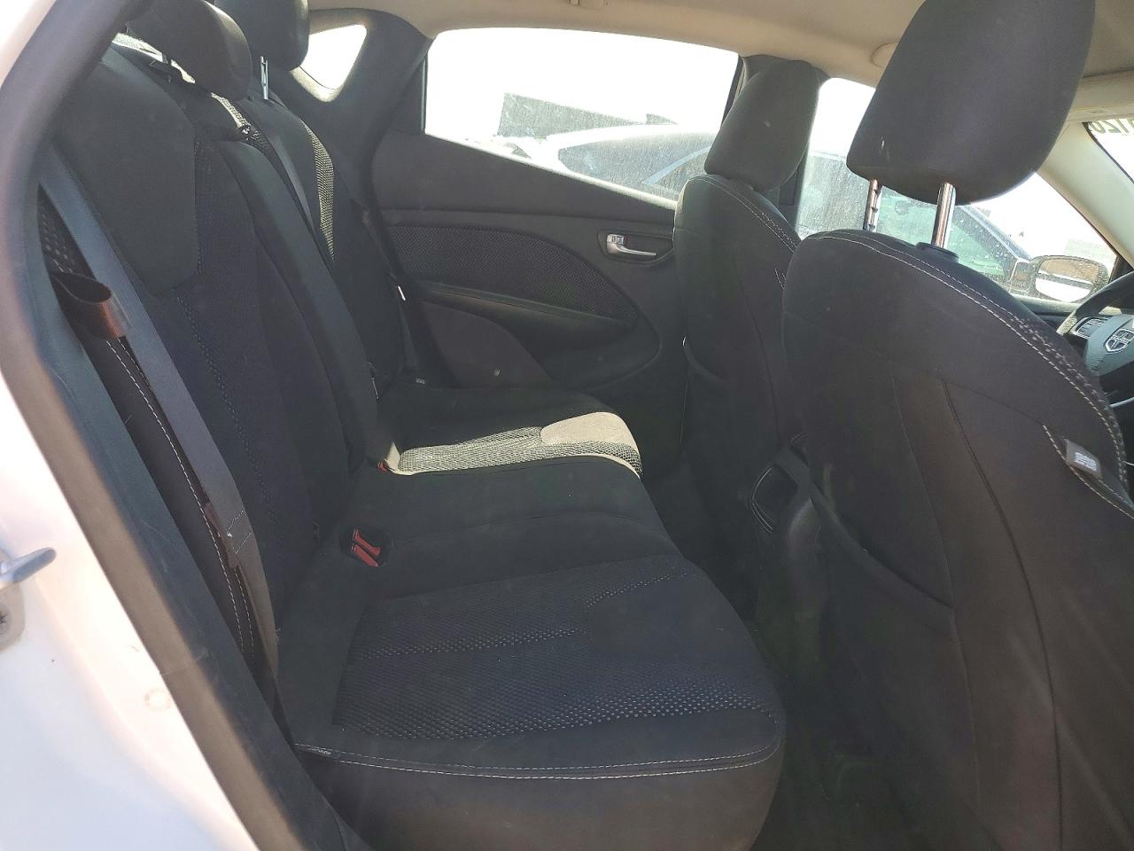2015 Dodge Dart Sxt White vin: 1C3CDFBB2FD319859