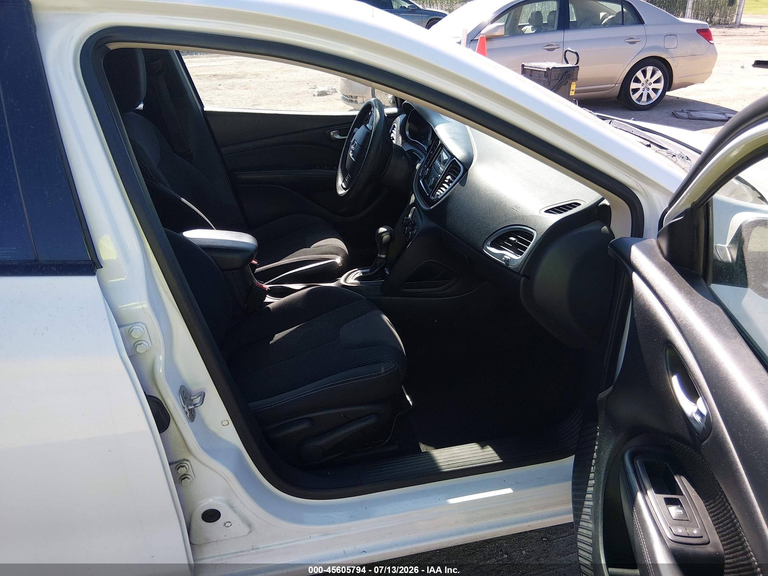 2015 Dodge Dart Sxt White vin: 1C3CDFBB2FD352554