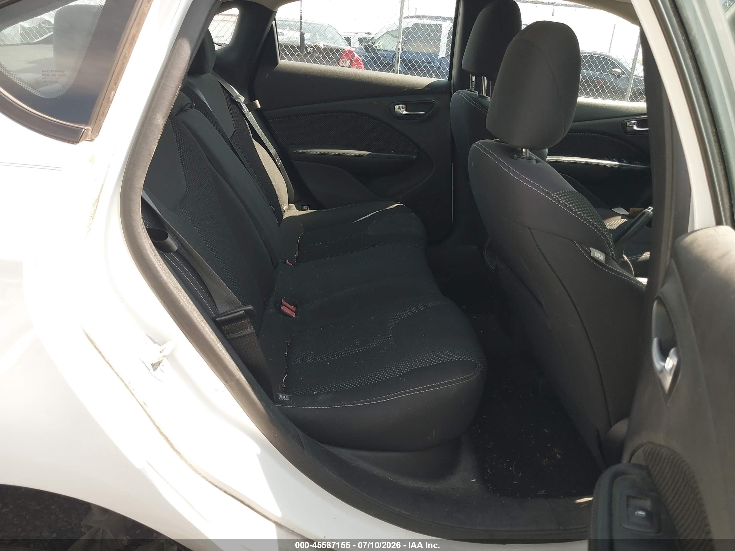 2015 Dodge Dart Sxt White vin: 1C3CDFBB3FD140925