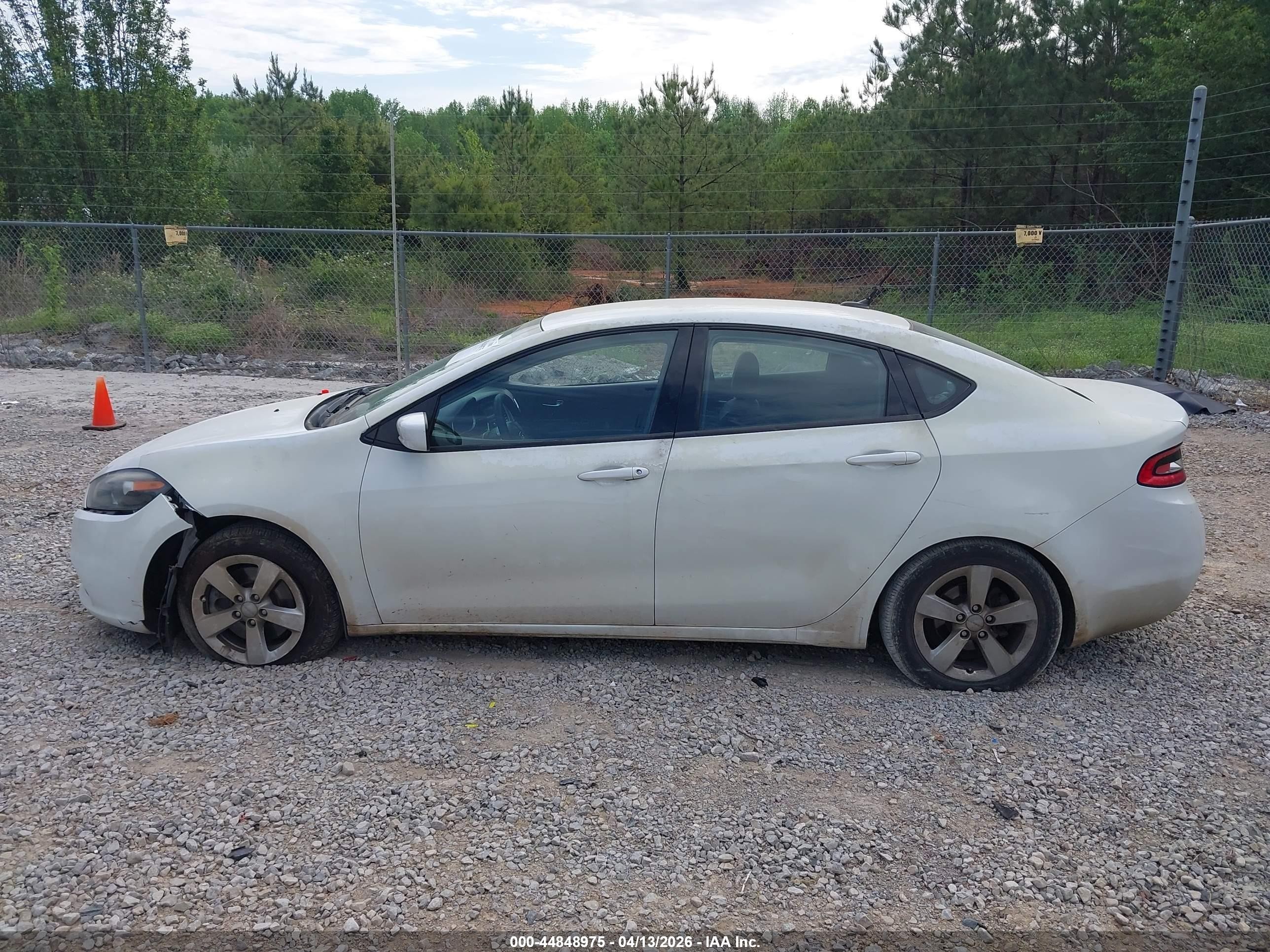 2015 Dodge Dart Sxt White vin: 1C3CDFBB3FD226817