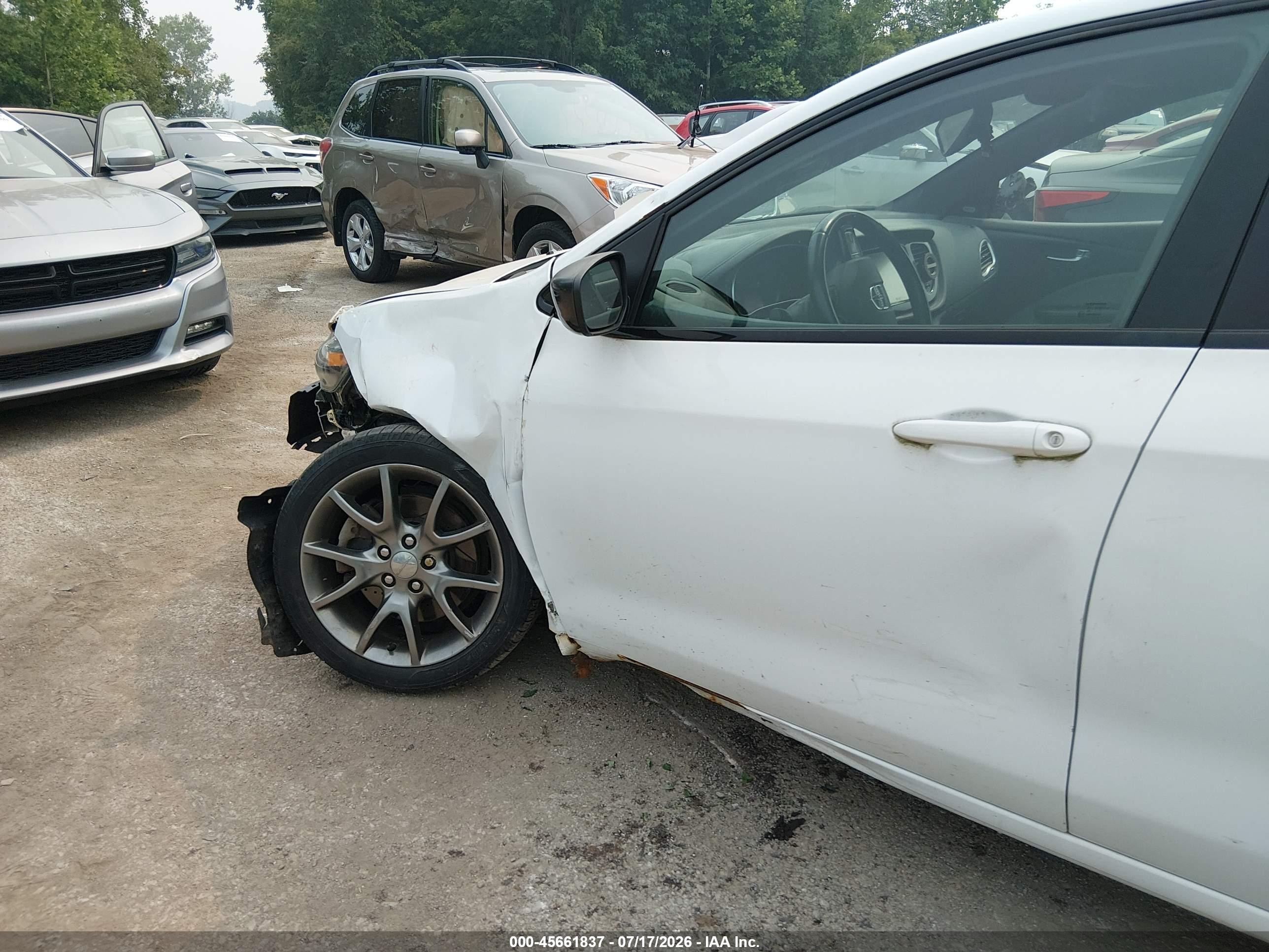 2014 Dodge Dart Sxt White vin: 1C3CDFBB4ED913691