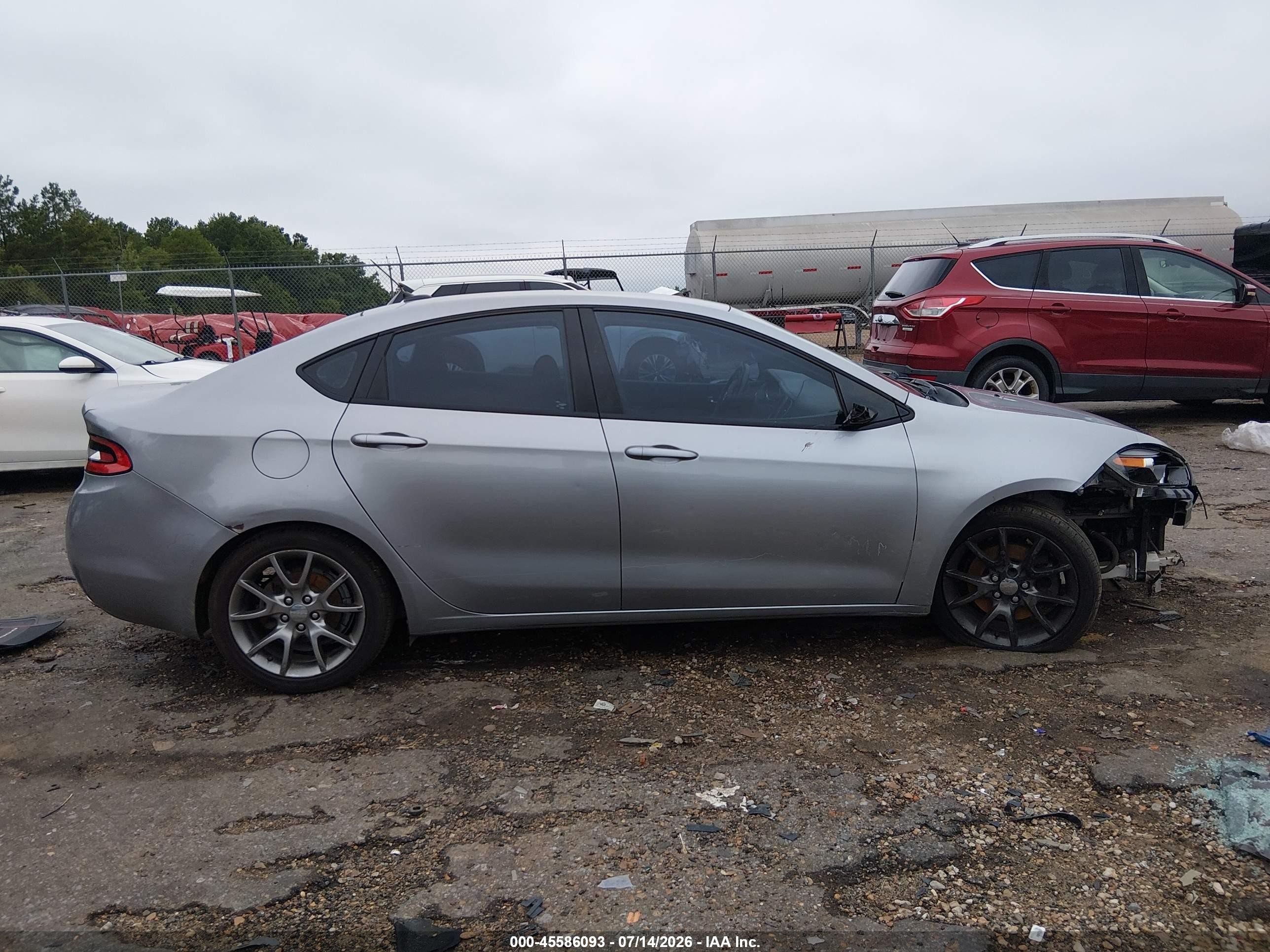 2015 Dodge Dart Sxt Серебряный vin: 1C3CDFBB4FD187770