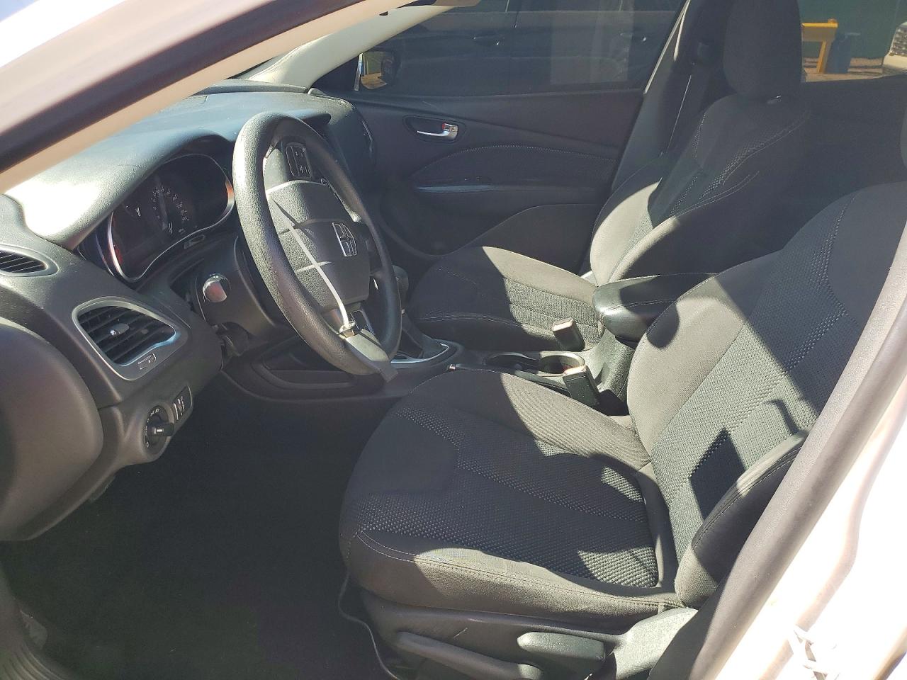 2015 Dodge Dart Sxt White vin: 1C3CDFBB4FD320026