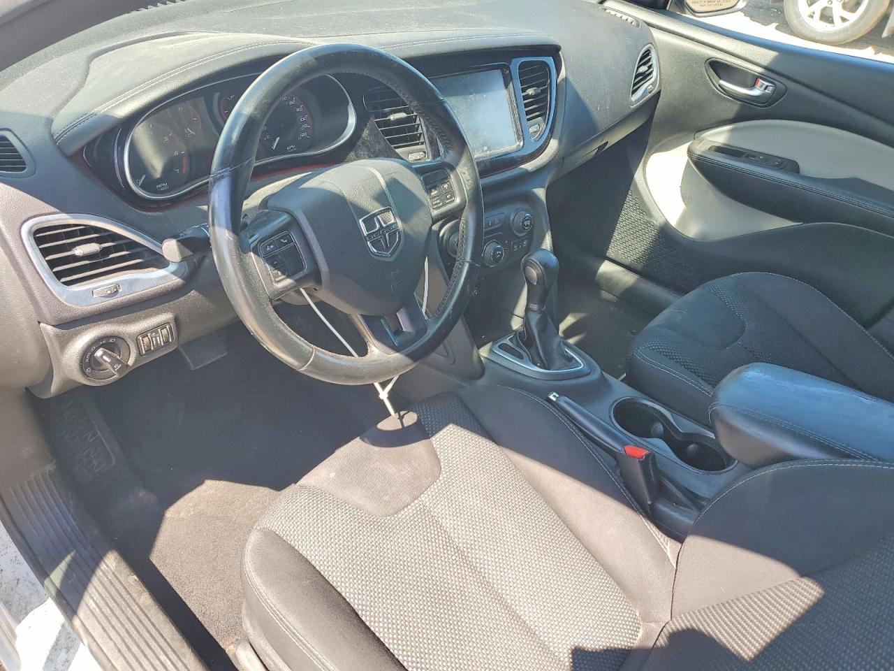 2016 Dodge Dart Sxt White vin: 1C3CDFBB4GD506683