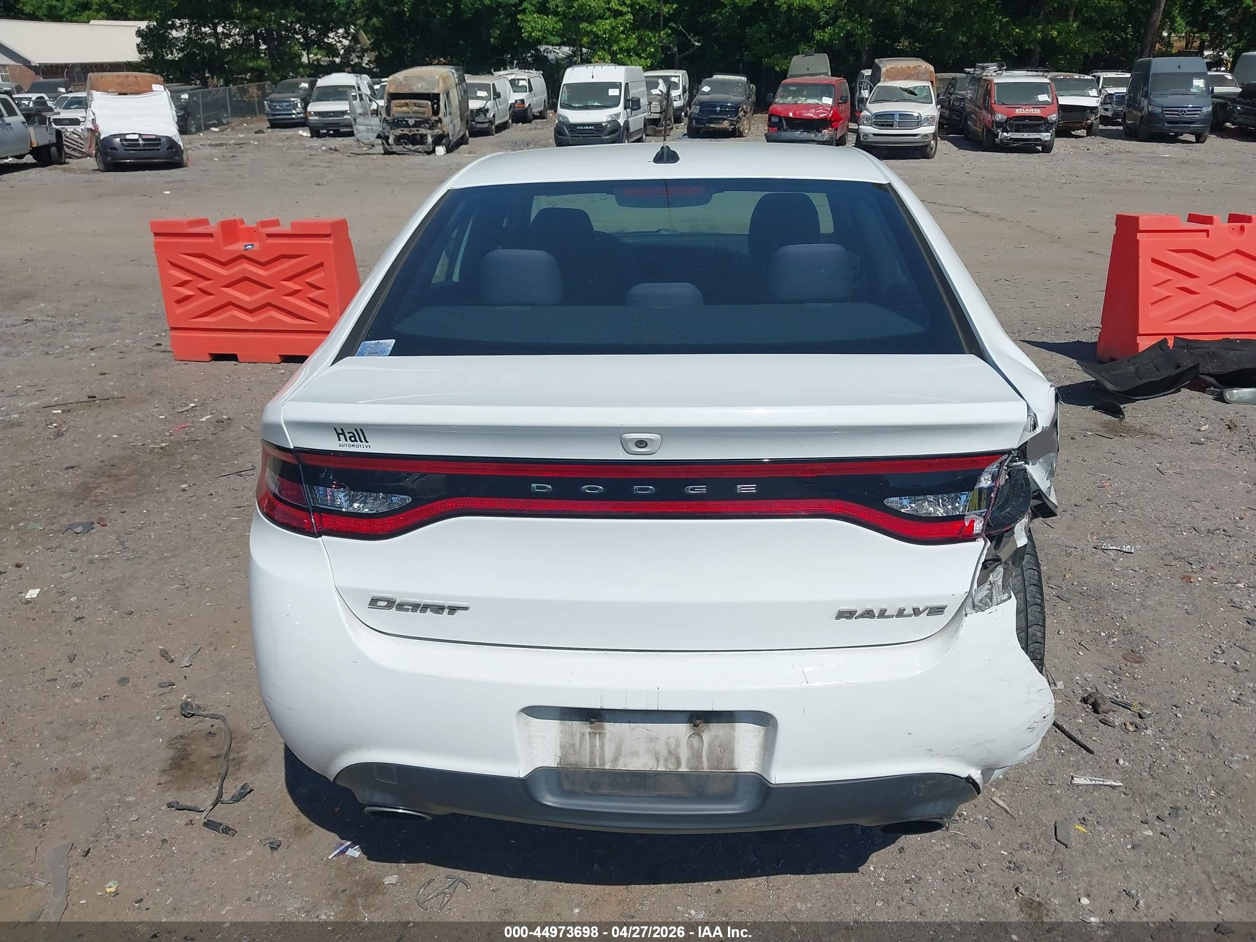 2015 Dodge Dart Sxt White vin: 1C3CDFBB5FD182402