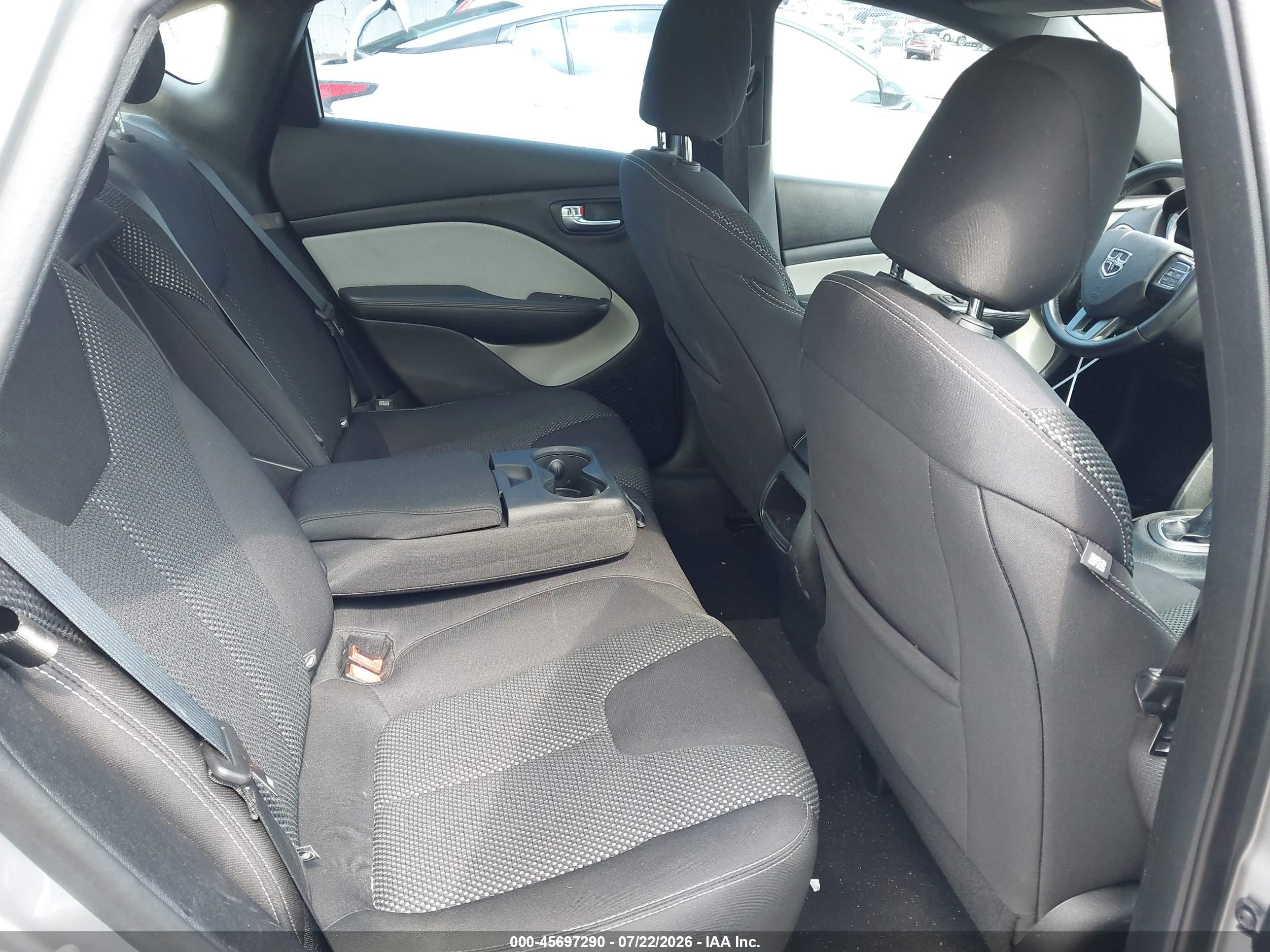 2015 Dodge Dart Sxt Silver vin: 1C3CDFBB5FD205578