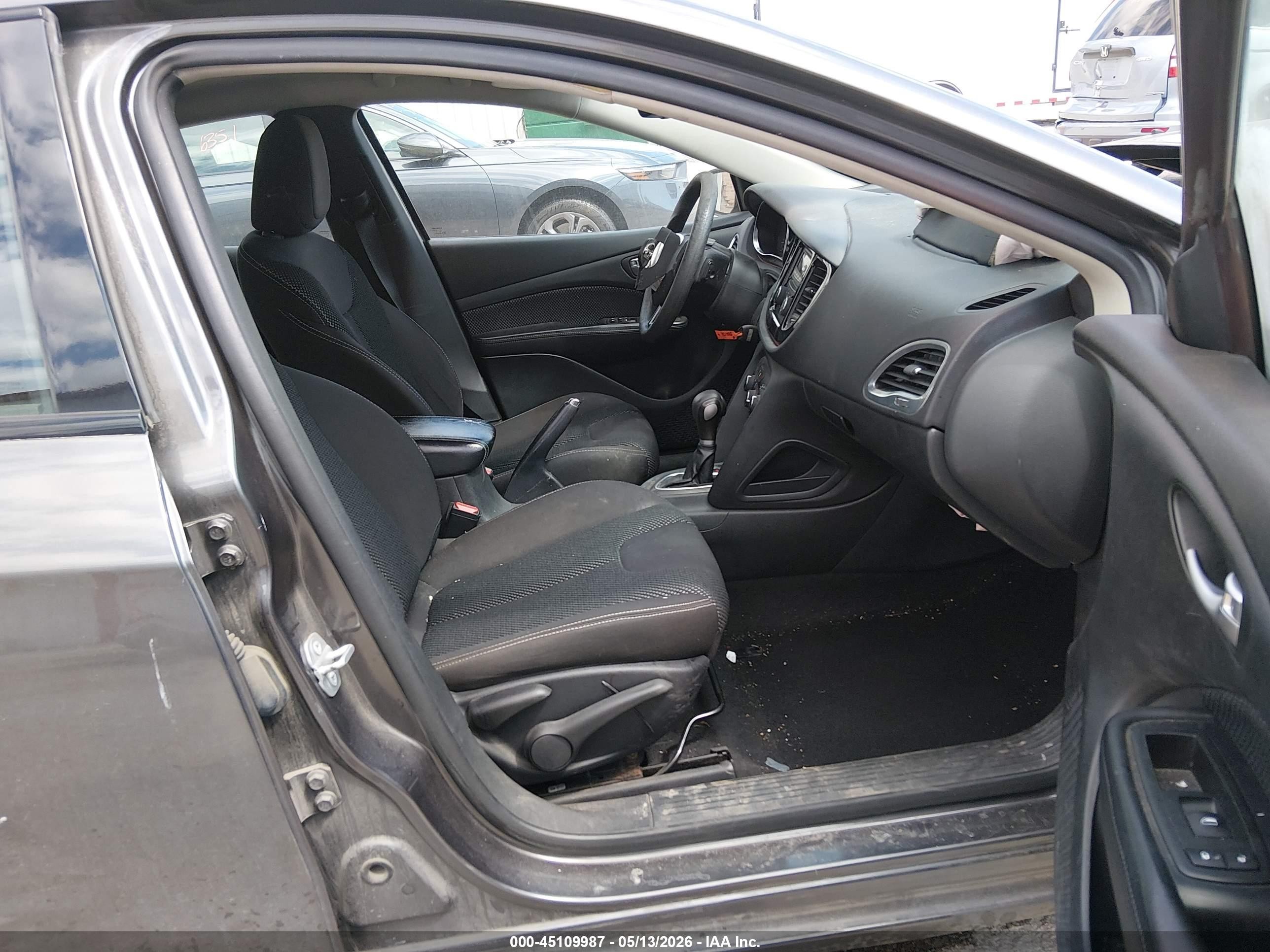 2015 Dodge Dart Sxt Серебряный vin: 1C3CDFBB5FD286467