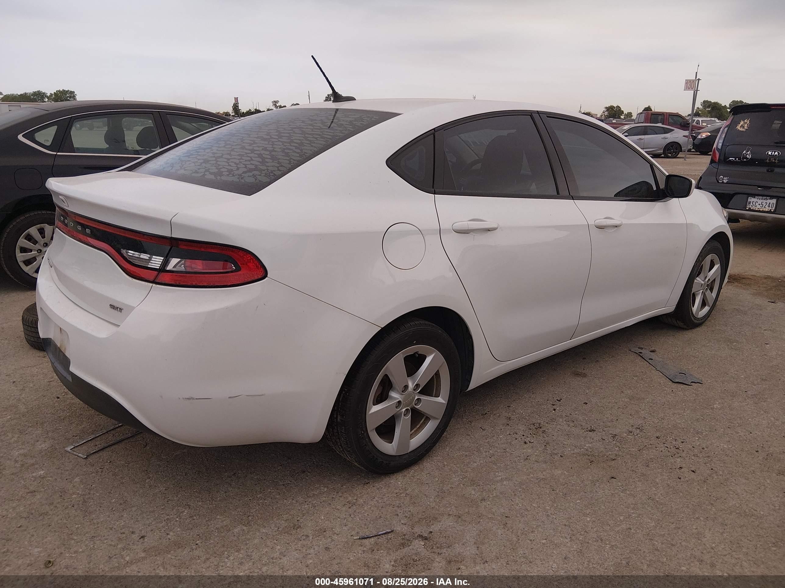 2015 Dodge Dart Sxt White vin: 1C3CDFBB6FD307391
