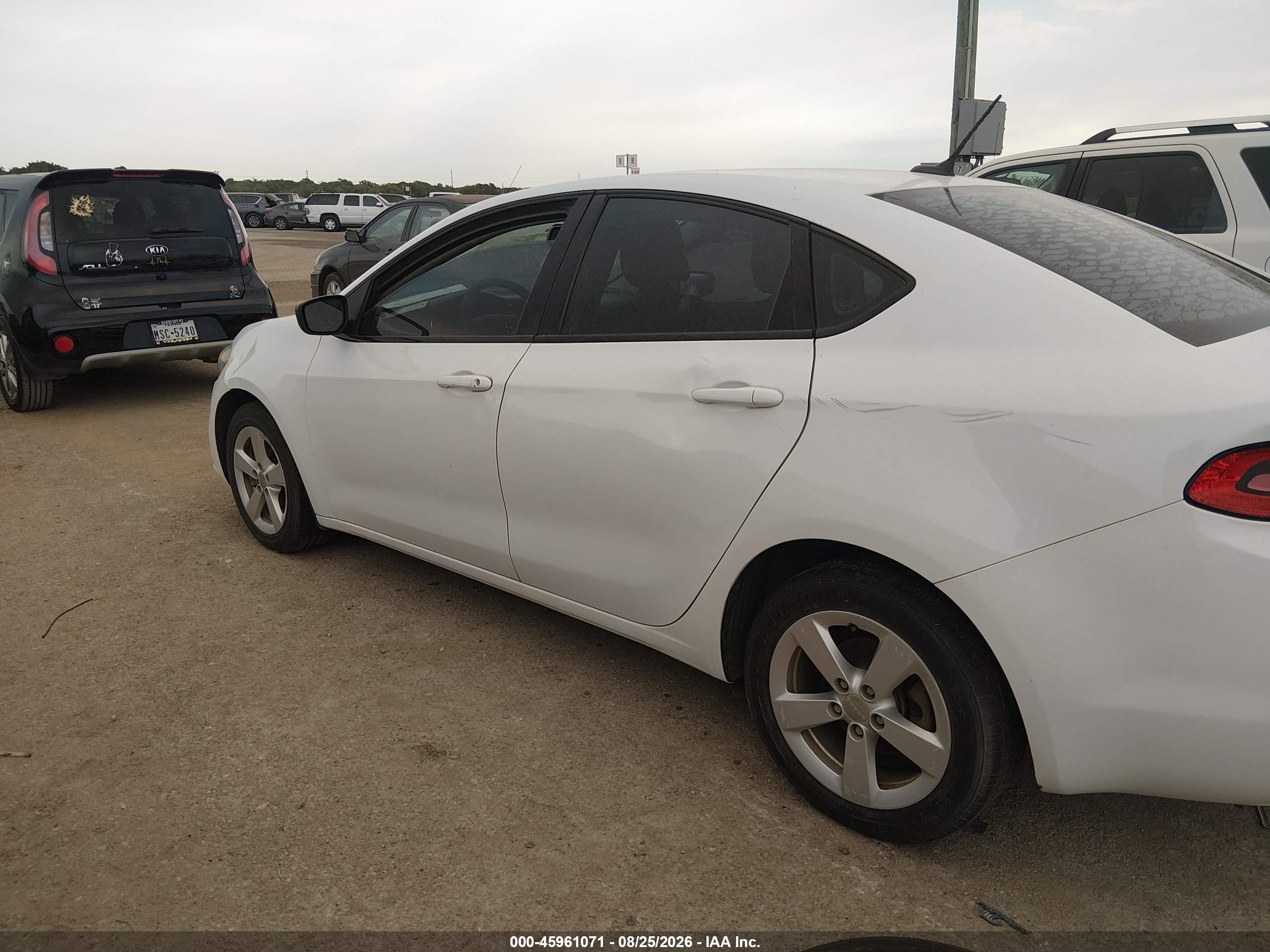 2015 Dodge Dart Sxt White vin: 1C3CDFBB6FD307391