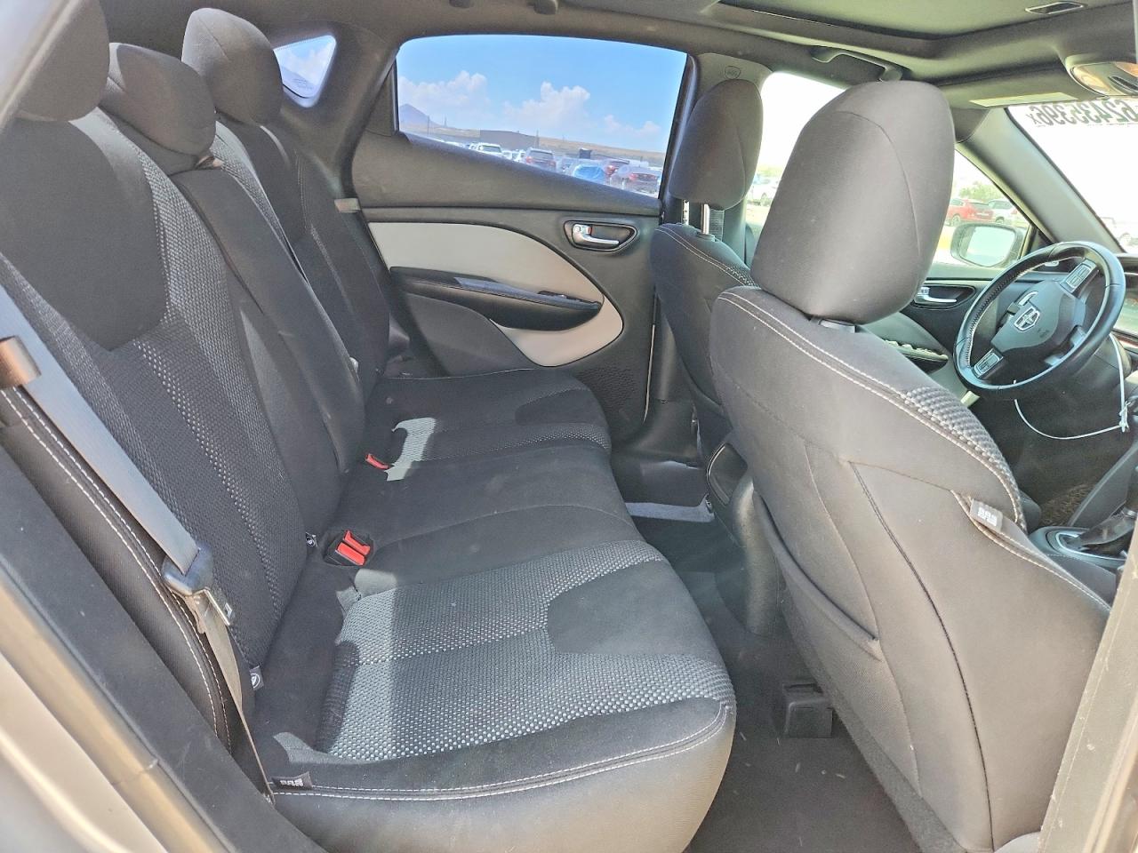 2015 Dodge Dart Sxt Silver vin: 1C3CDFBB7FD253616