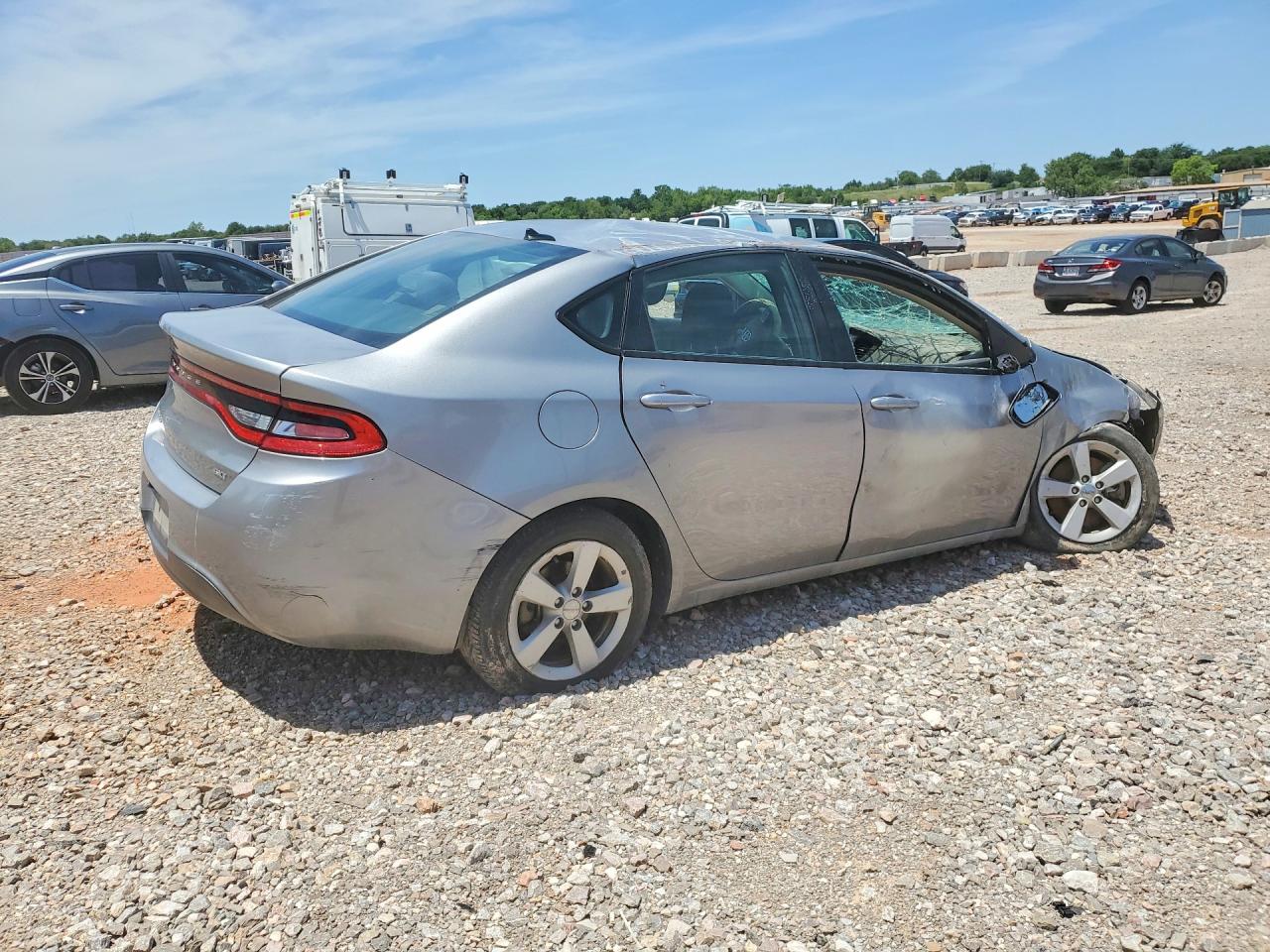 2015 Dodge Dart Sxt Серебряный vin: 1C3CDFBB7FD315029