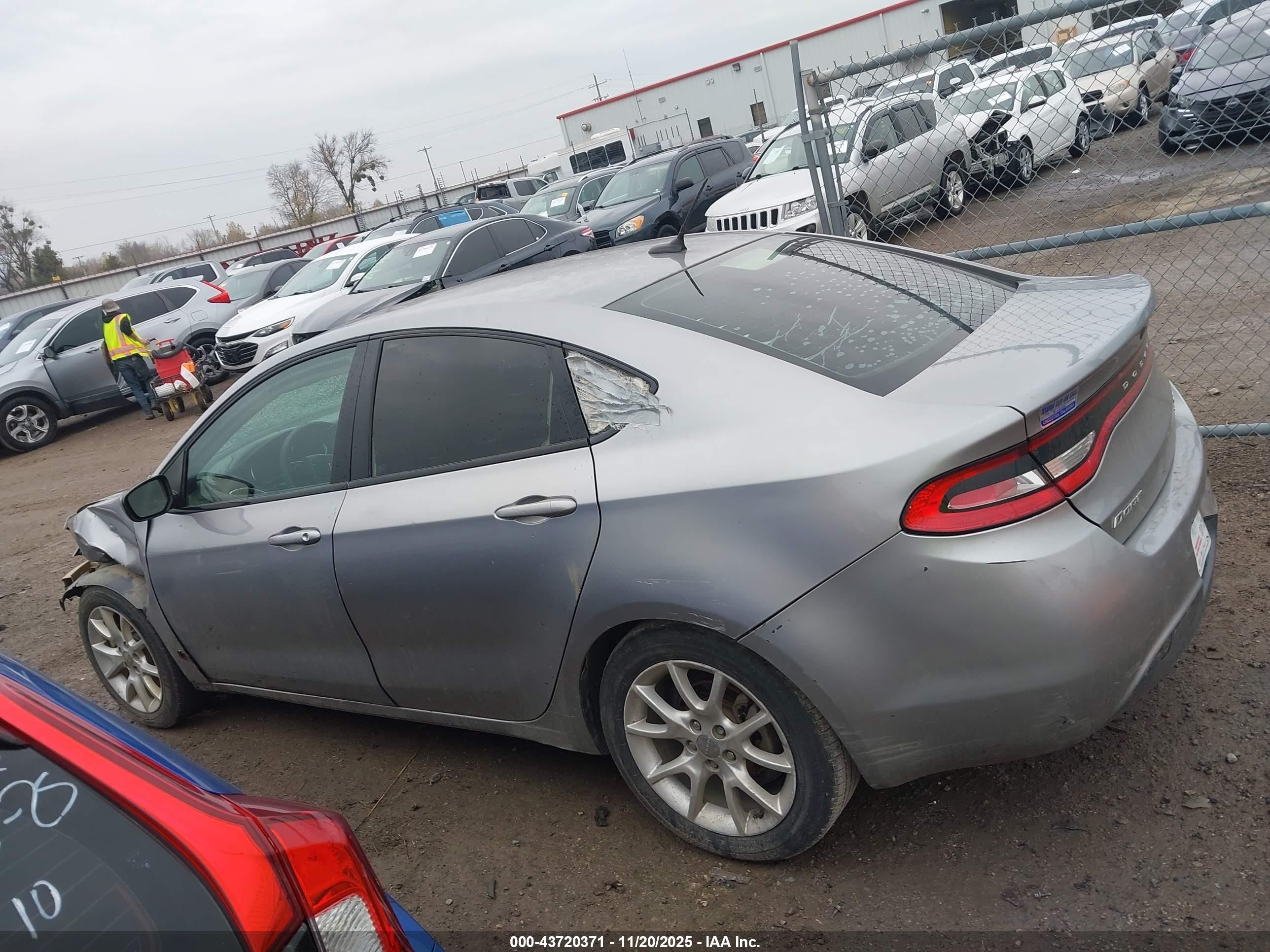2014 Dodge Dart Sxt Silver vin: 1C3CDFBB8ED701778