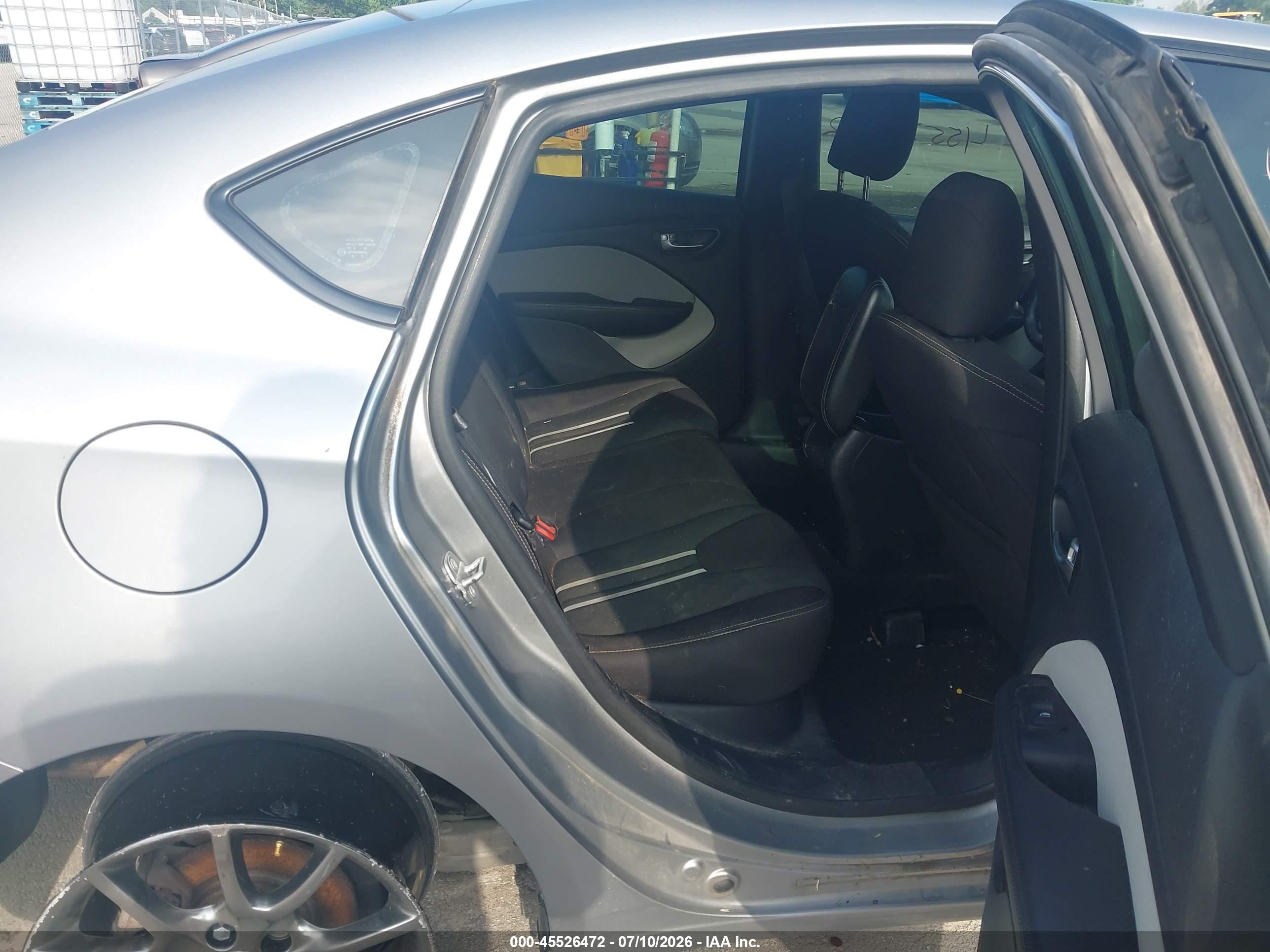 2014 Dodge Dart Sxt Серебряный vin: 1C3CDFBB8ED719813