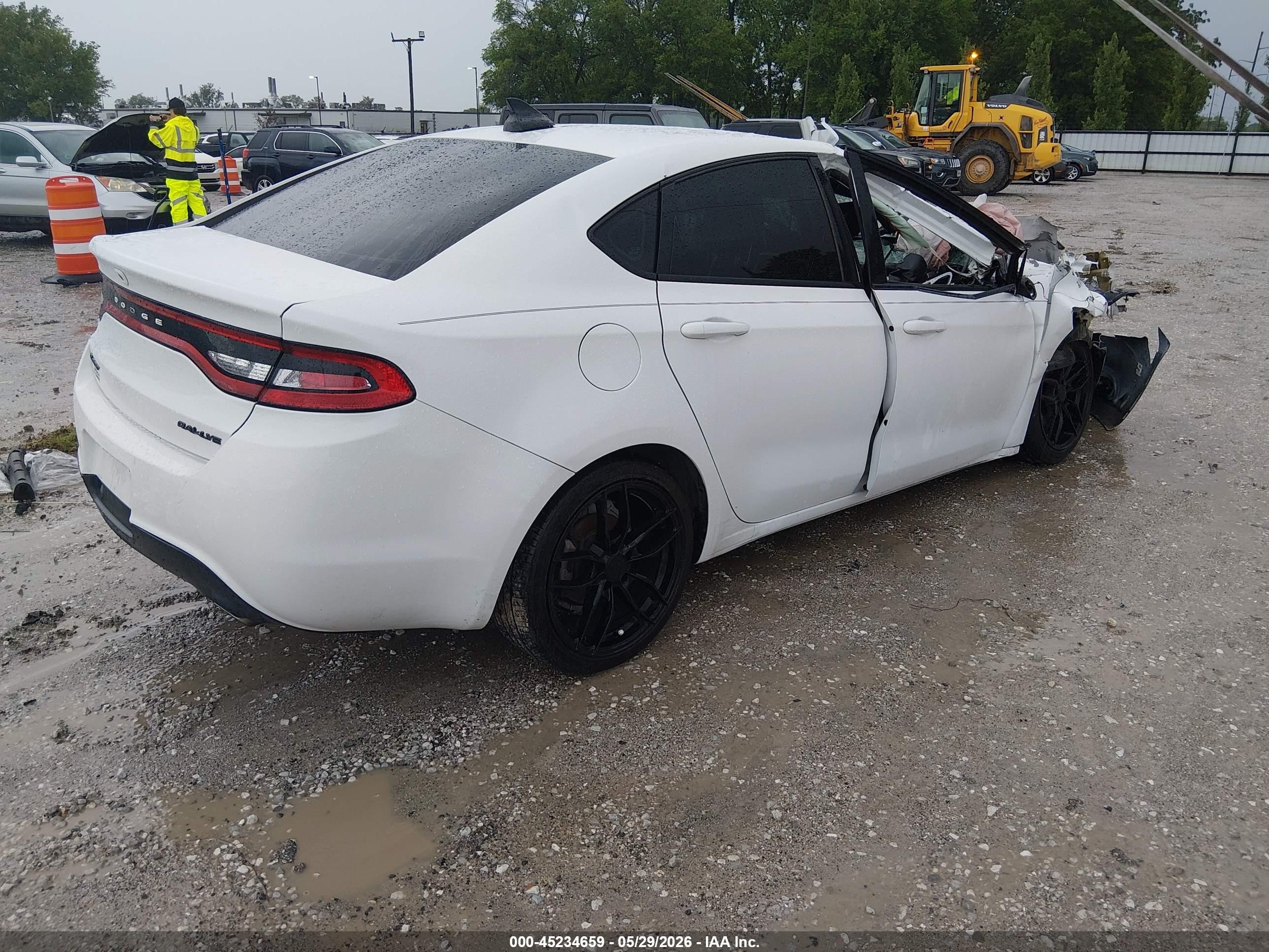 2015 Dodge Dart Sxt Белый vin: 1C3CDFBB8FD278802