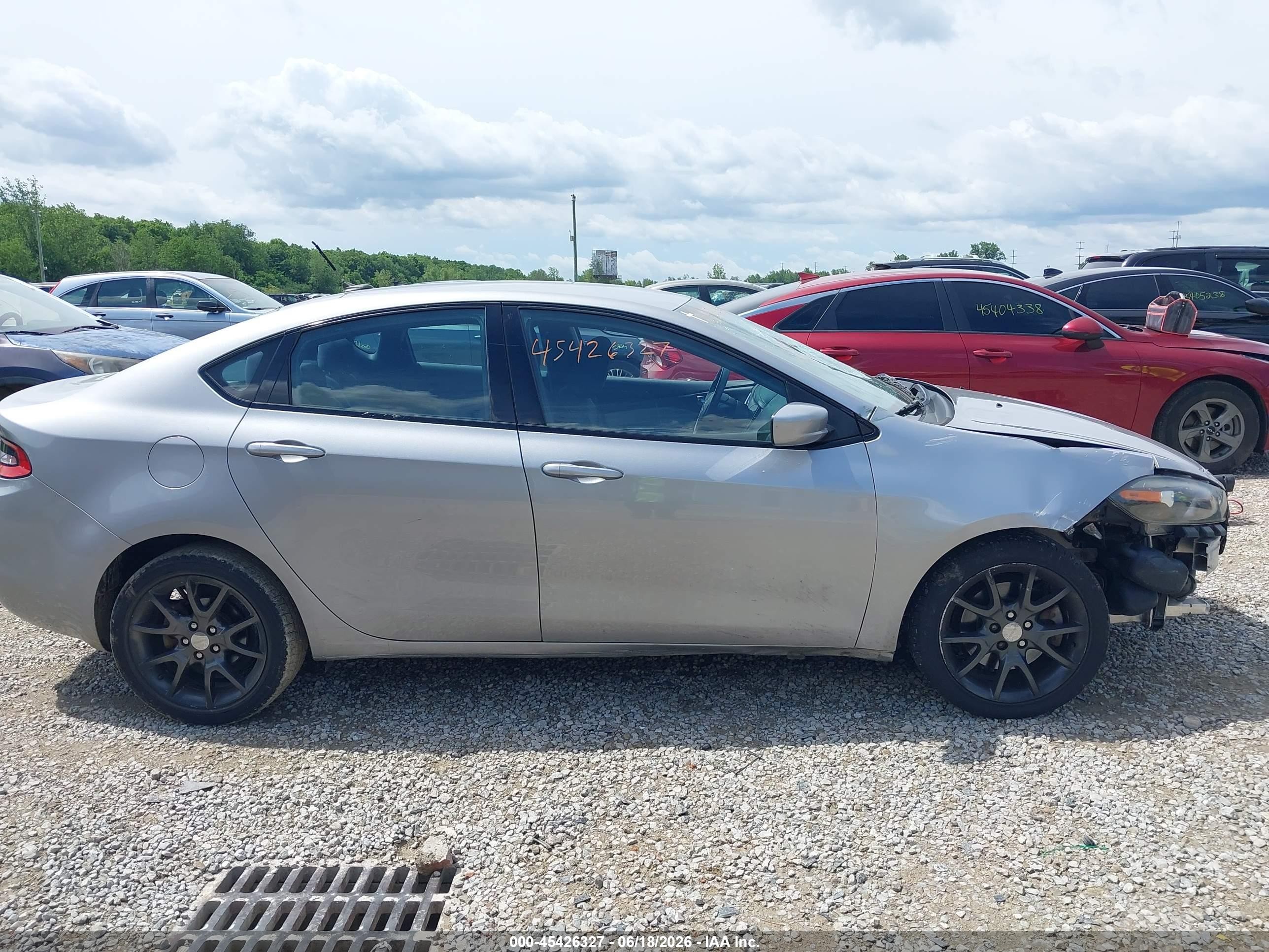 2015 Dodge Dart Sxt Silver vin: 1C3CDFBB8FD320577