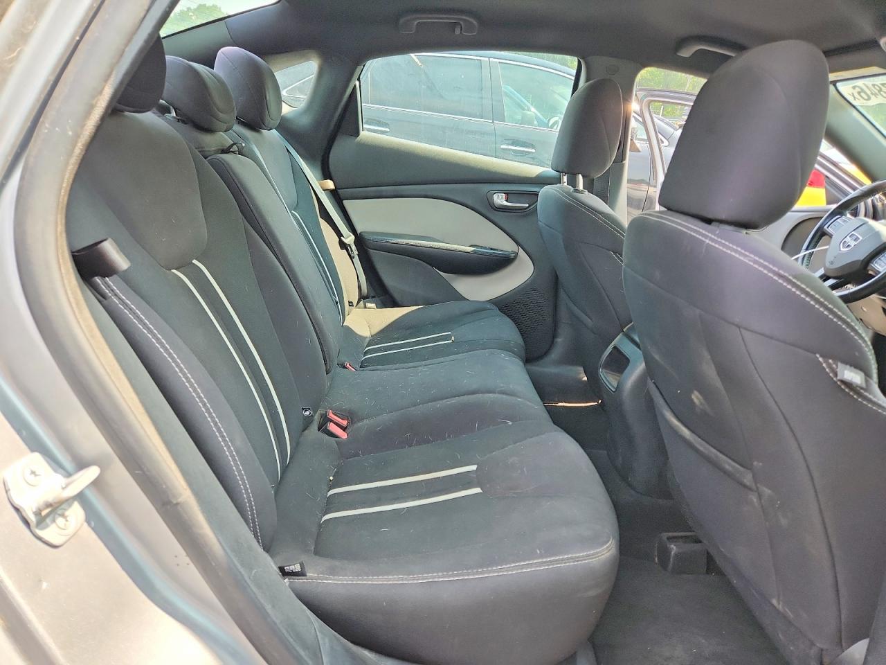 2014 Dodge Dart Sxt Silver vin: 1C3CDFBB9ED702356